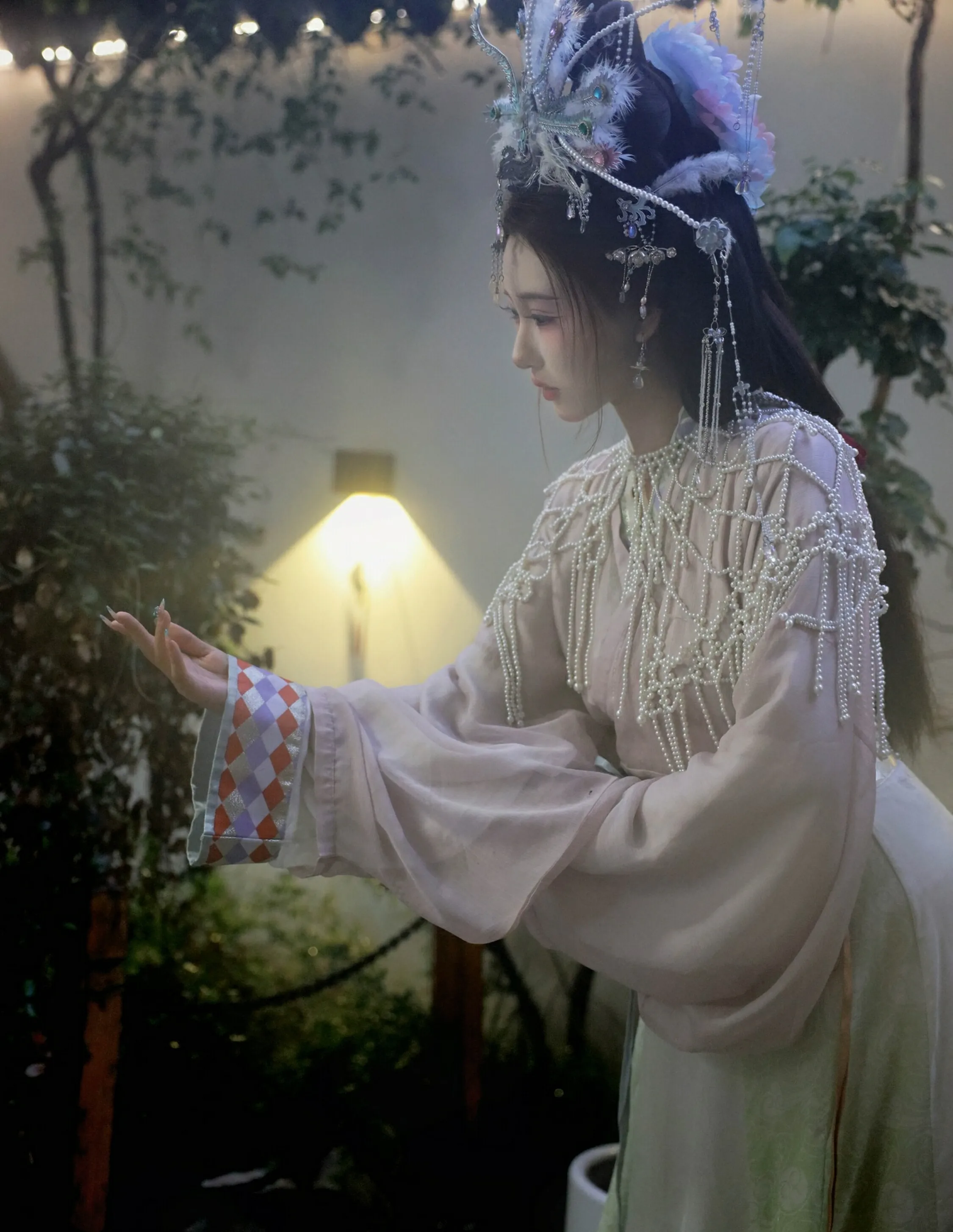 [XiuRen秀人网] 2025.09.05 No.10736 金允希Yuki 女儿国国王主题 性感写真 [80+1P]