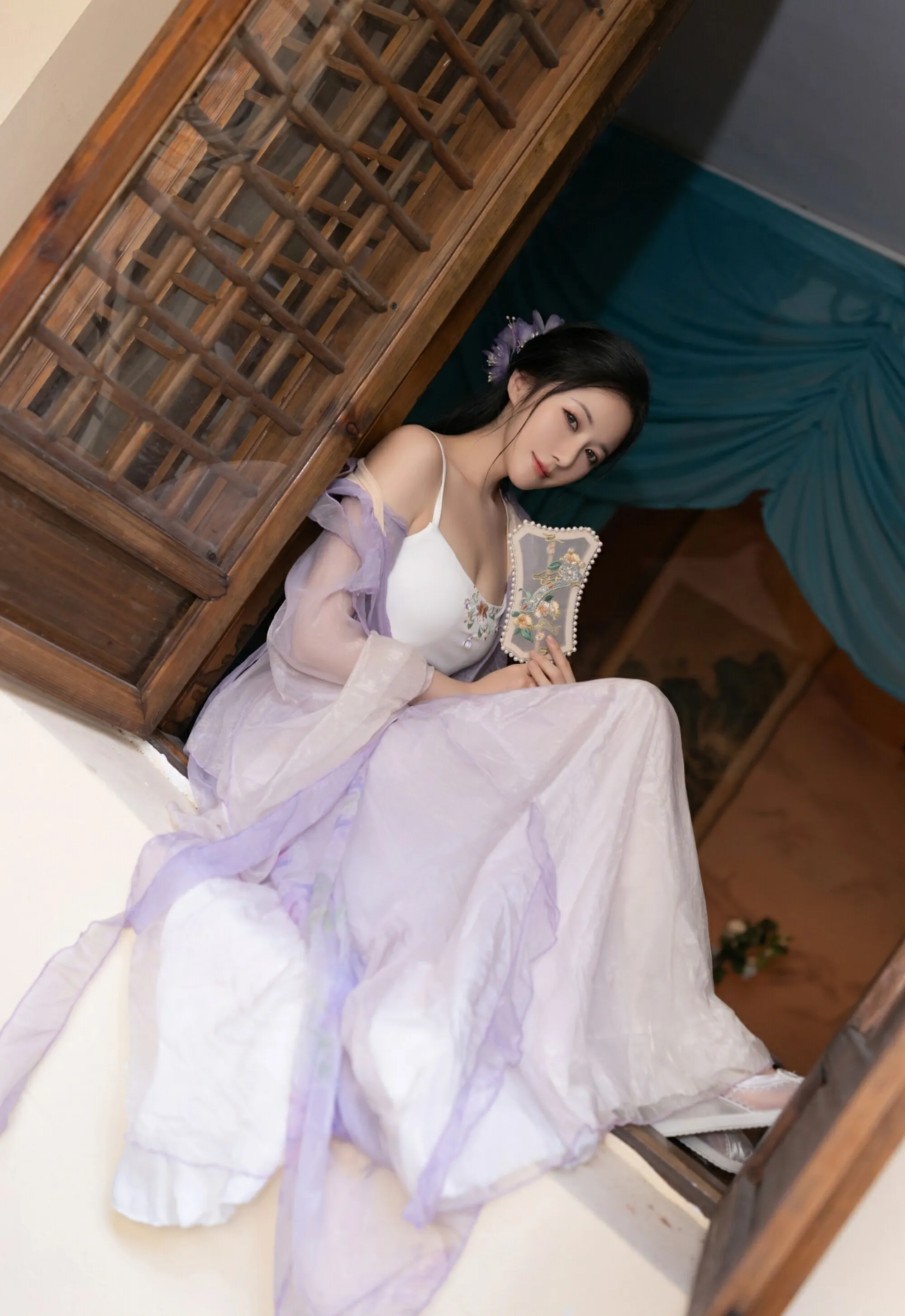 [XiuRen秀人网] 2025.09.05 No.10737 鱼子酱Fish 性感紫色连衣裙 长沙旅拍写真 [74+1P]