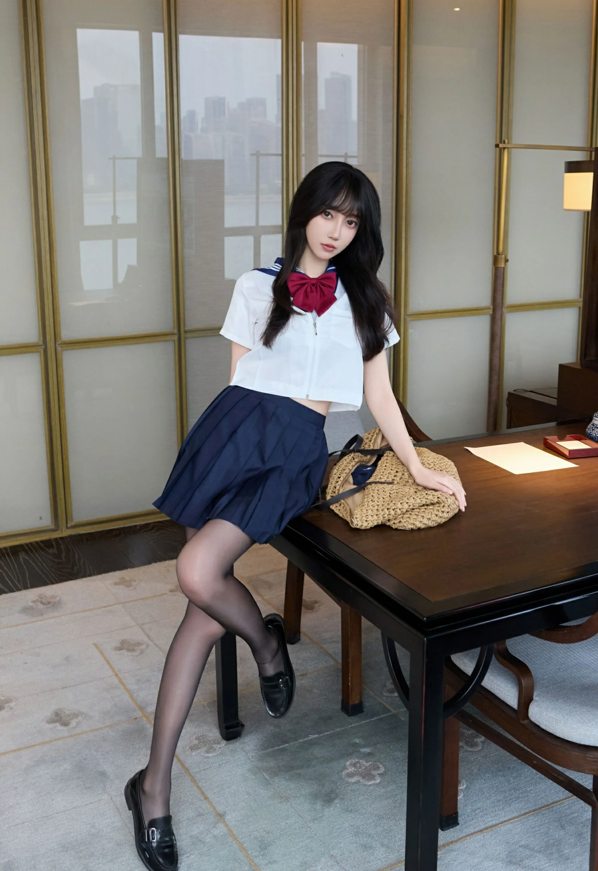 [XiuRen秀人网] 2025.09.15 No.10766 玥儿玥er JK制服 性感魅惑黑丝 上海旅拍写真 [68+1P]