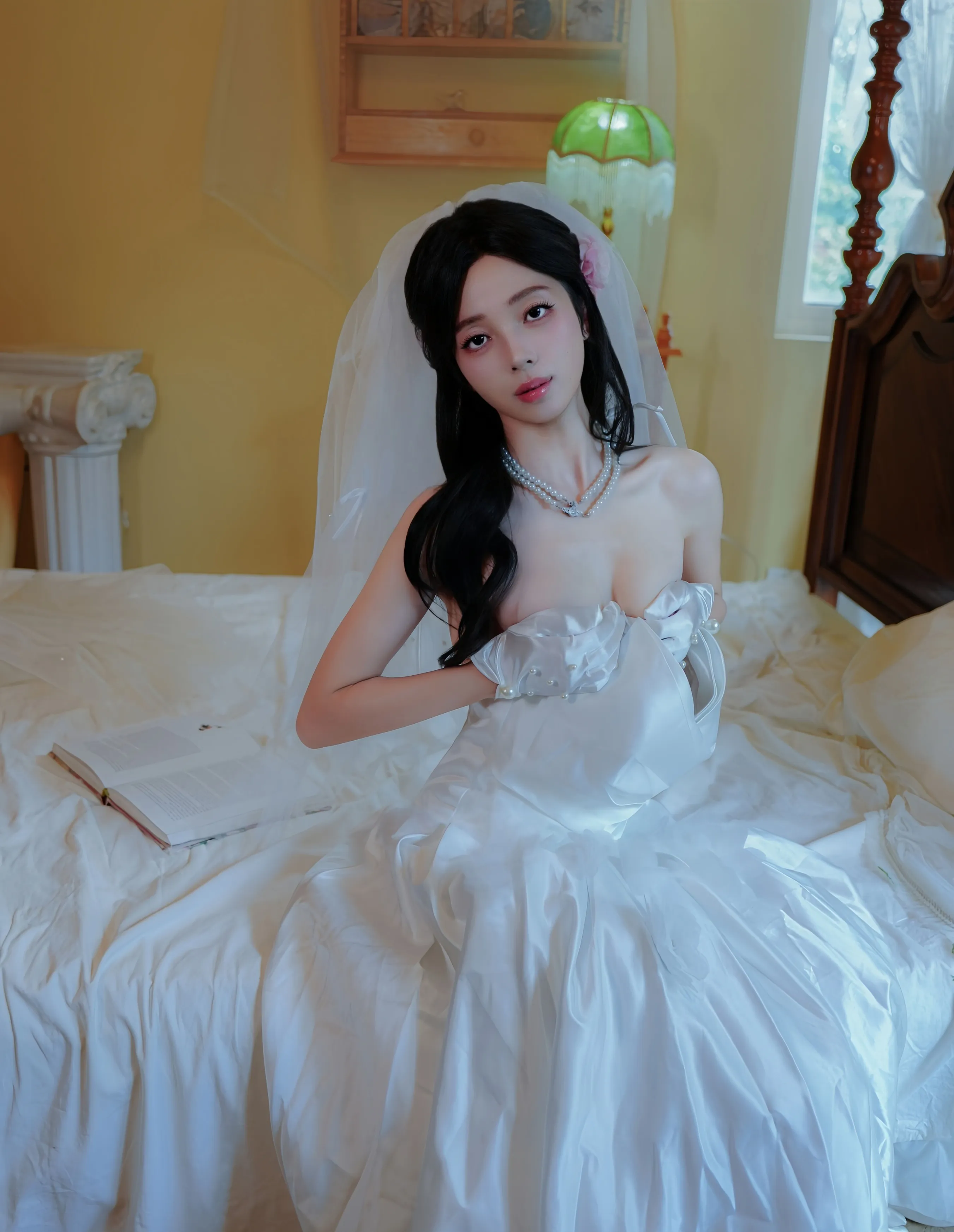 [XiuRen秀人网] 2025.09.16 No.10769 朱朱molly 新人首套写真 性感白色婚纱 [54+1P]