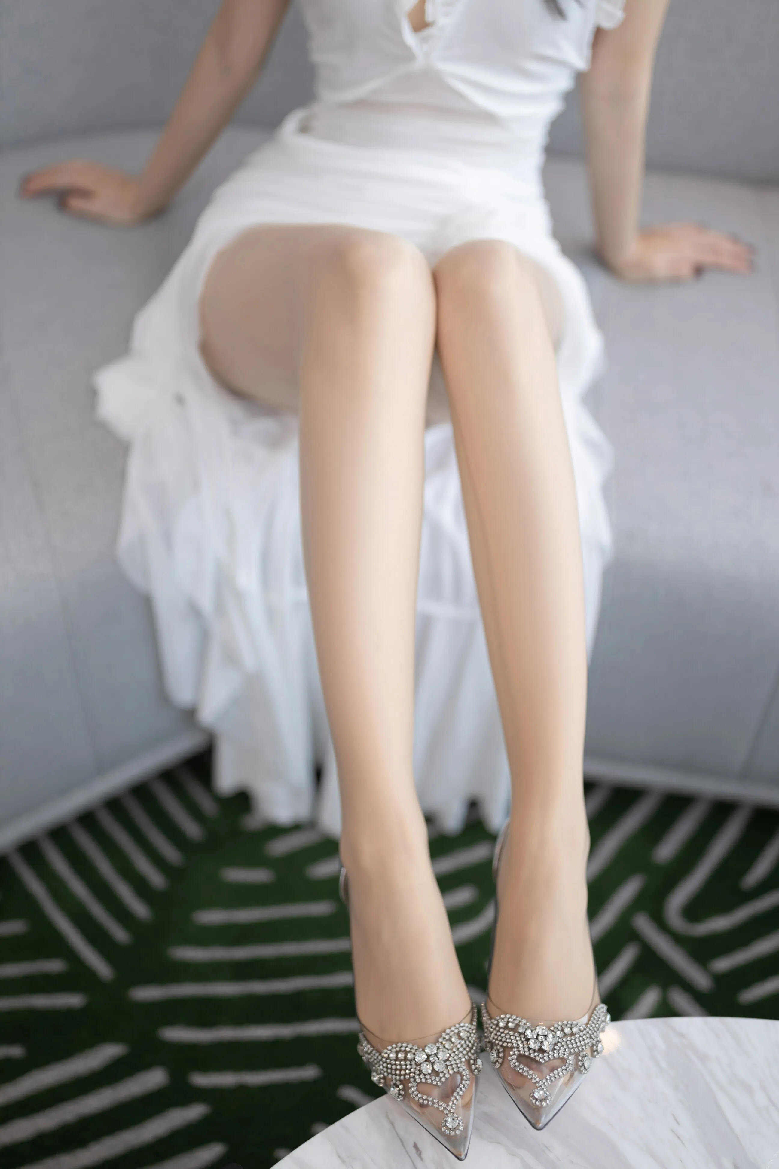 [秀人内购] 鱼子酱Fish 诱人私拍福利 沐雾