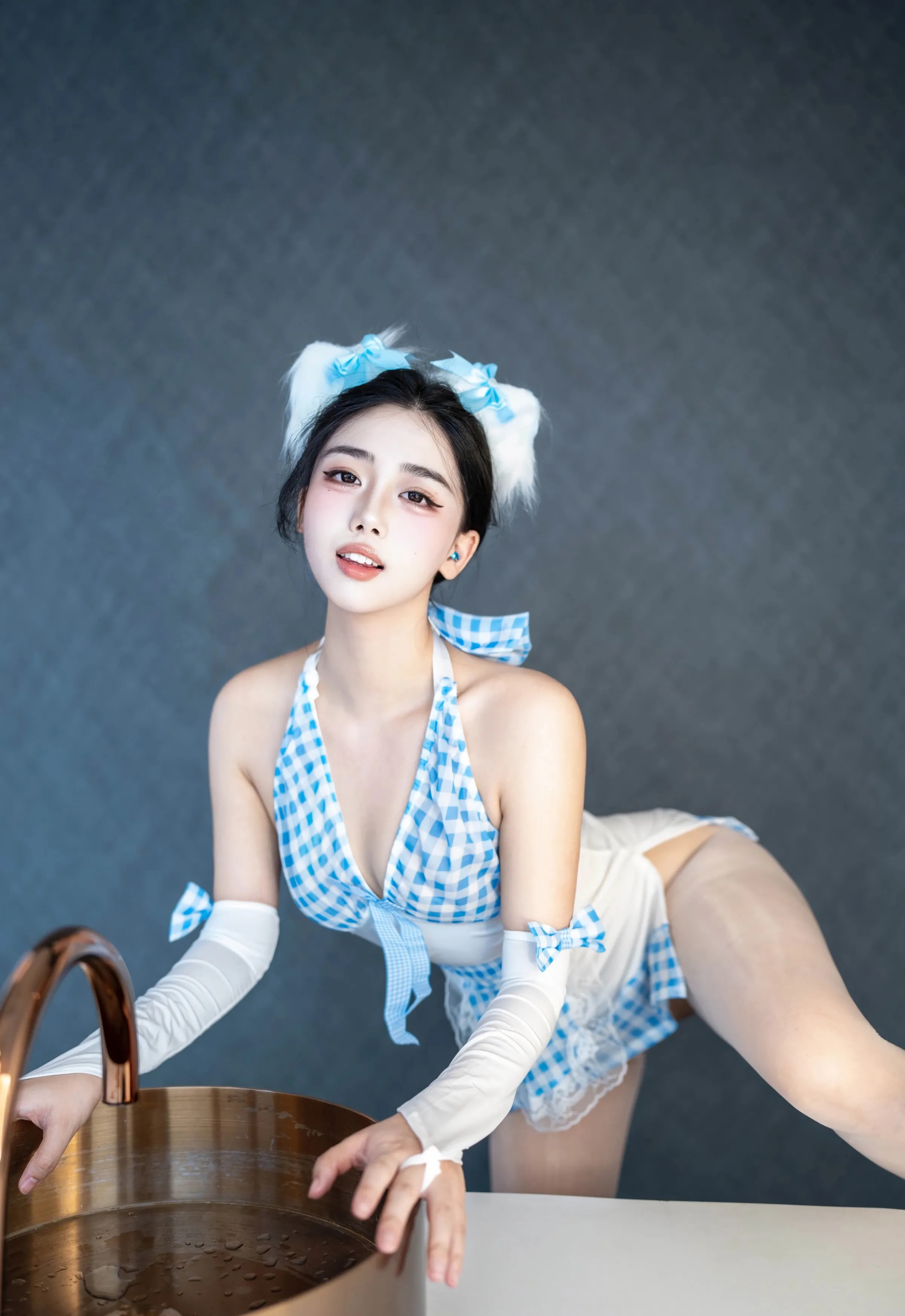 [XINGYAN星颜社] 2025.09.16 VOL.399 阮福福 蓝色格子裙 白色丝袜 性感写真 [66+1P]