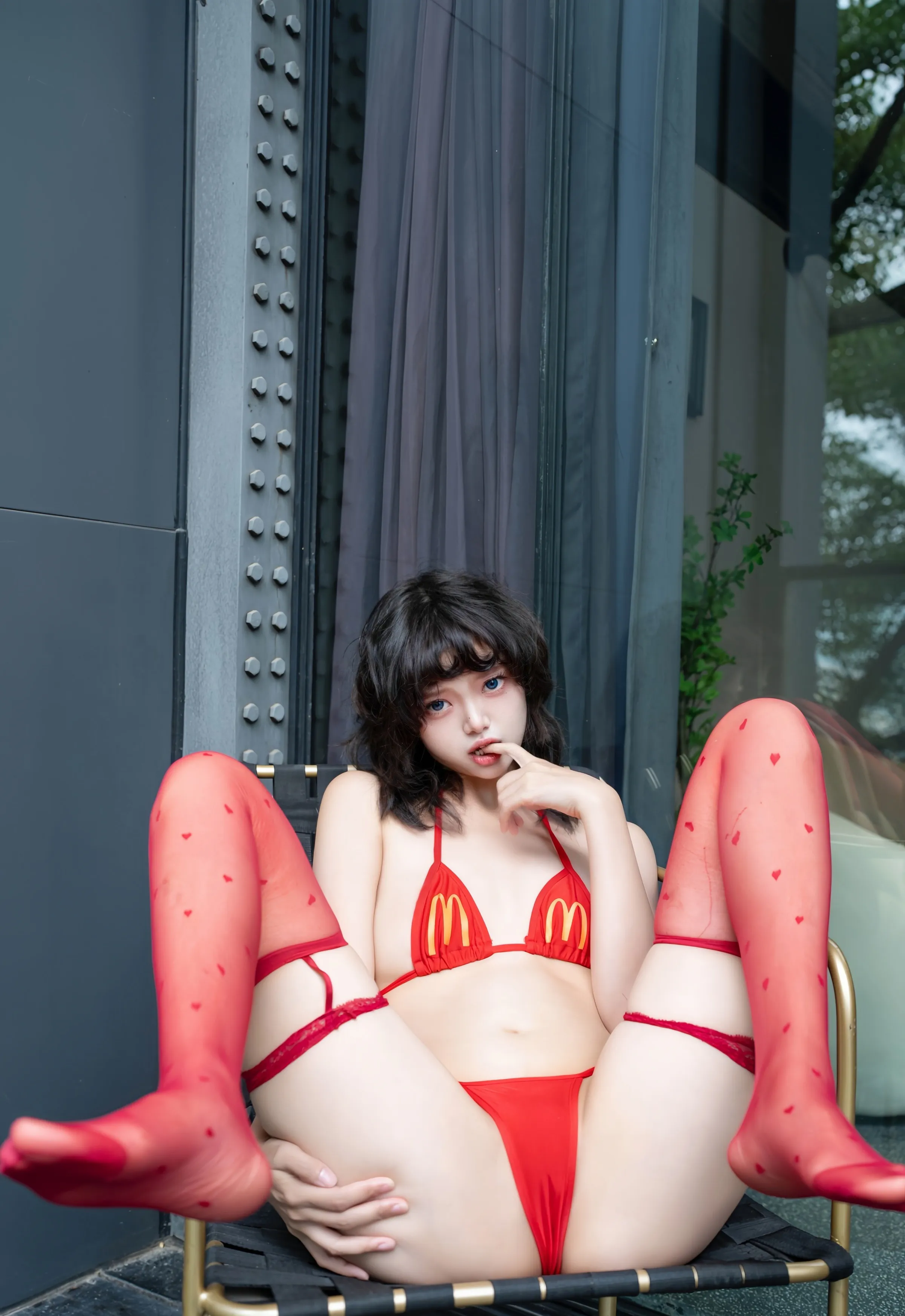 [XINGYAN星颜社] 2025.09.22 VOL.403 白虎巧巧 红色情趣内衣 性感写真 [61+1P]