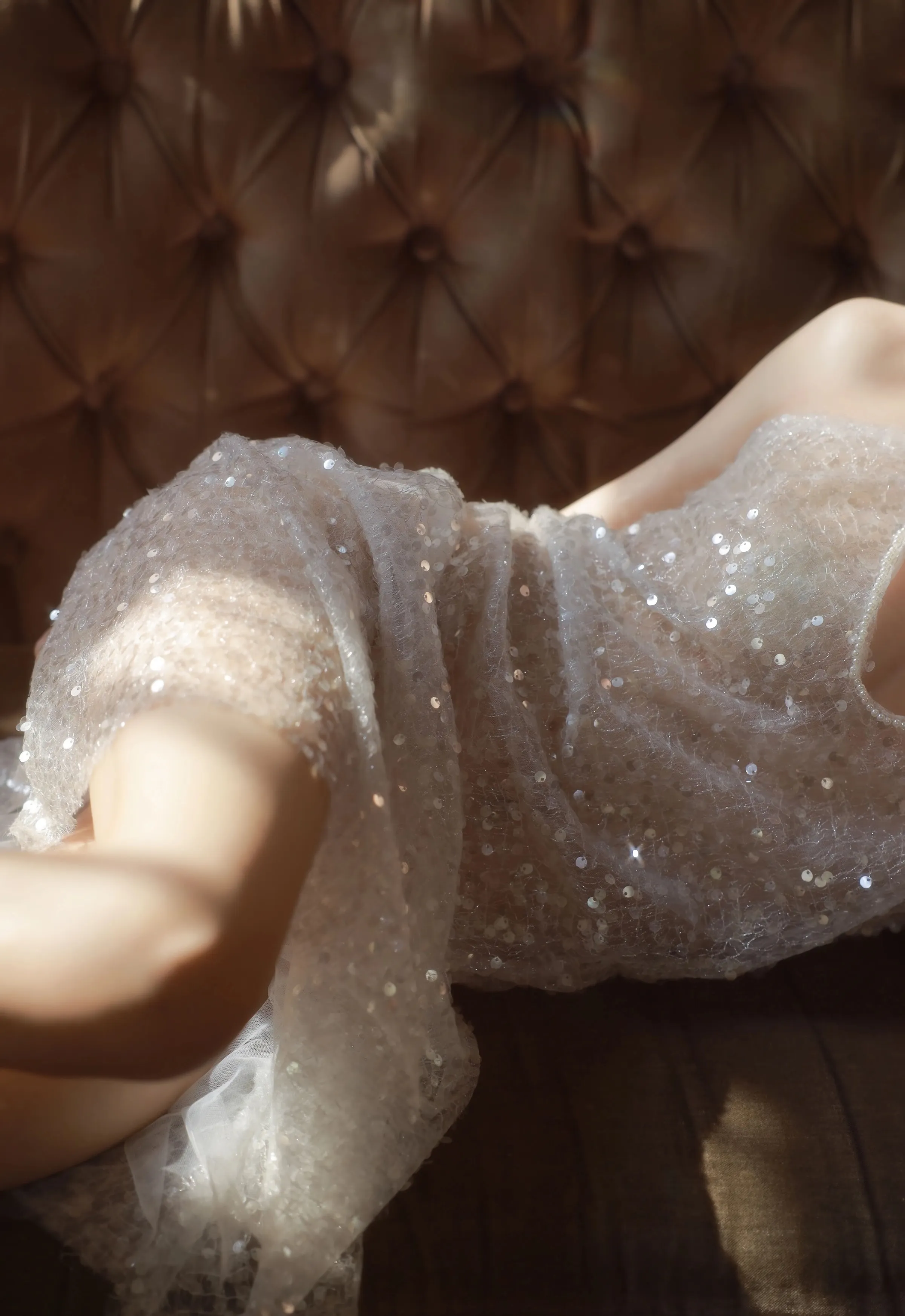 [XiuRen秀人网] 2025.09.24 No.10799 佘贝拉Bella  性感白色情趣内衣 杭州-大连旅拍写真 [73+1P]