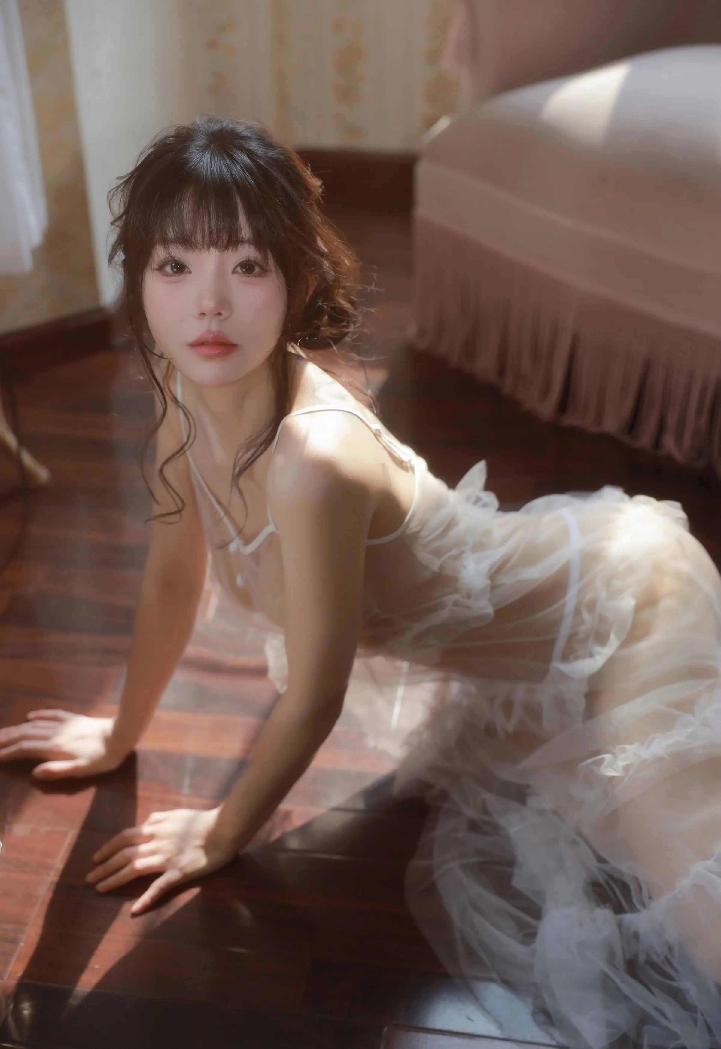 [XiuRen秀人网] 2025.09.24 No.10799 佘贝拉Bella  性感白色情趣内衣 杭州-大连旅拍写真 [73+1P]