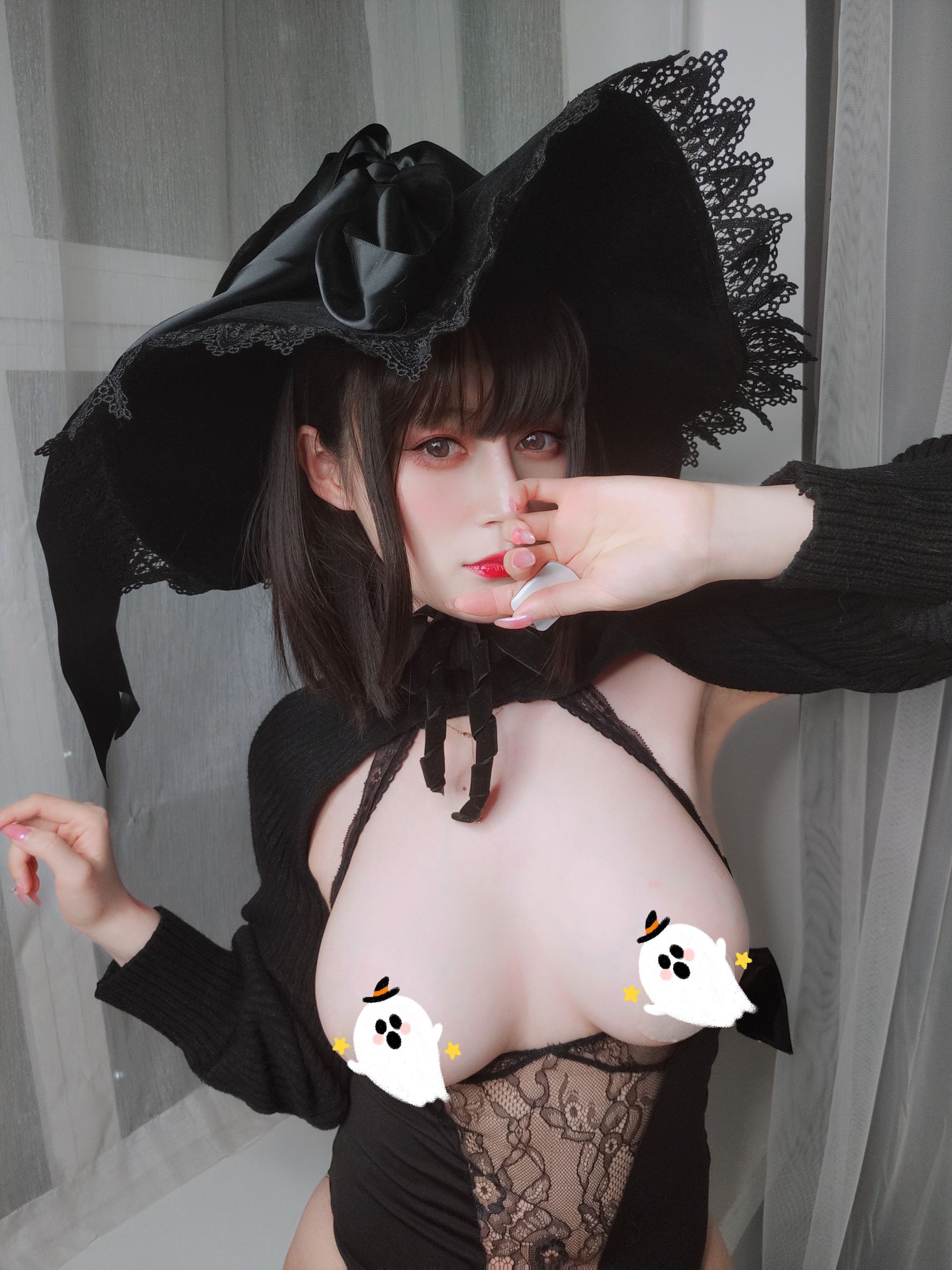 [COSPLAY] Coser小姐姐白银 – 柴郡魔女