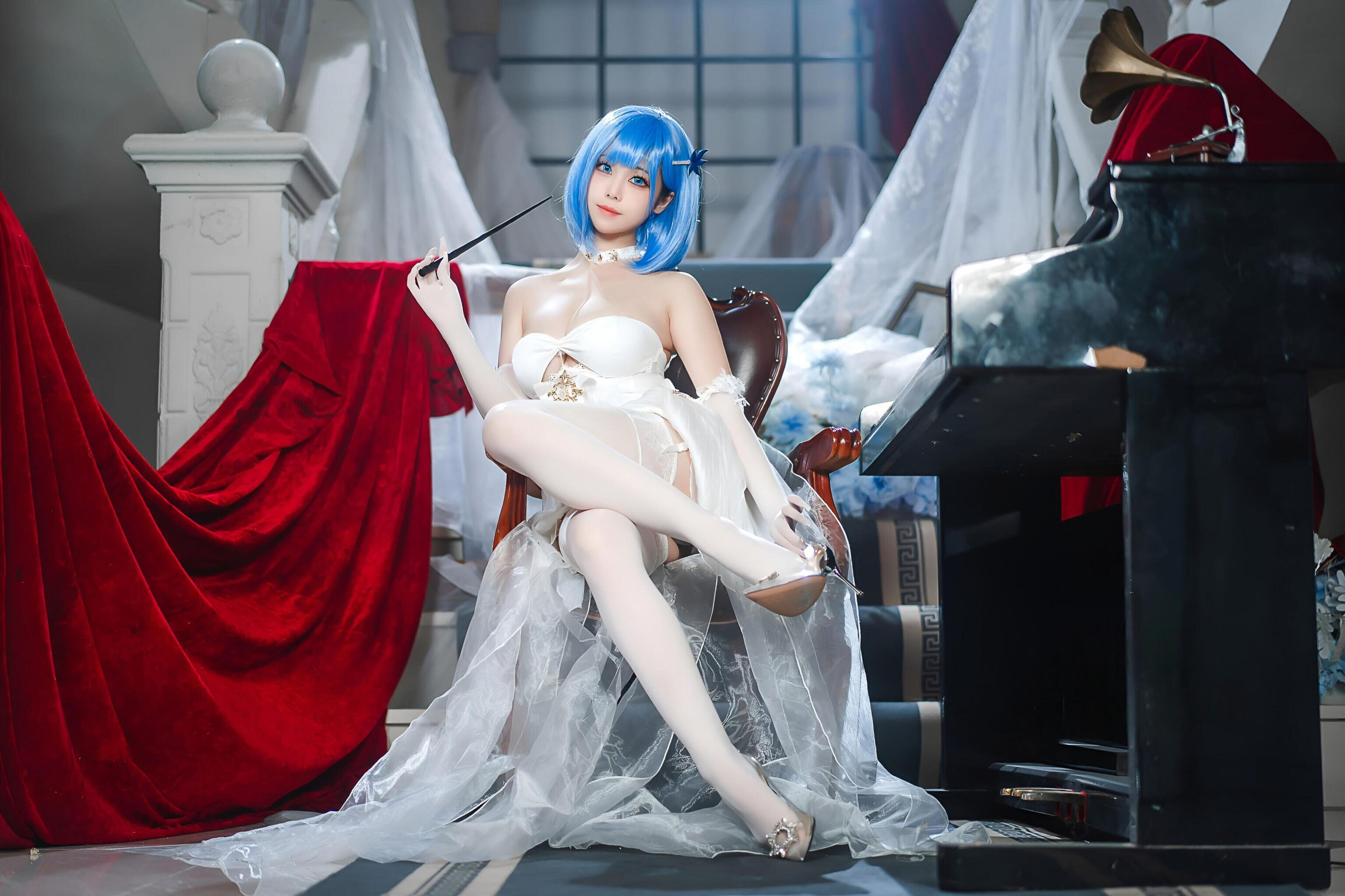 [COSPLAY]蜜汁猫裘 – 碧蓝航线 恰巴耶夫白骑兵