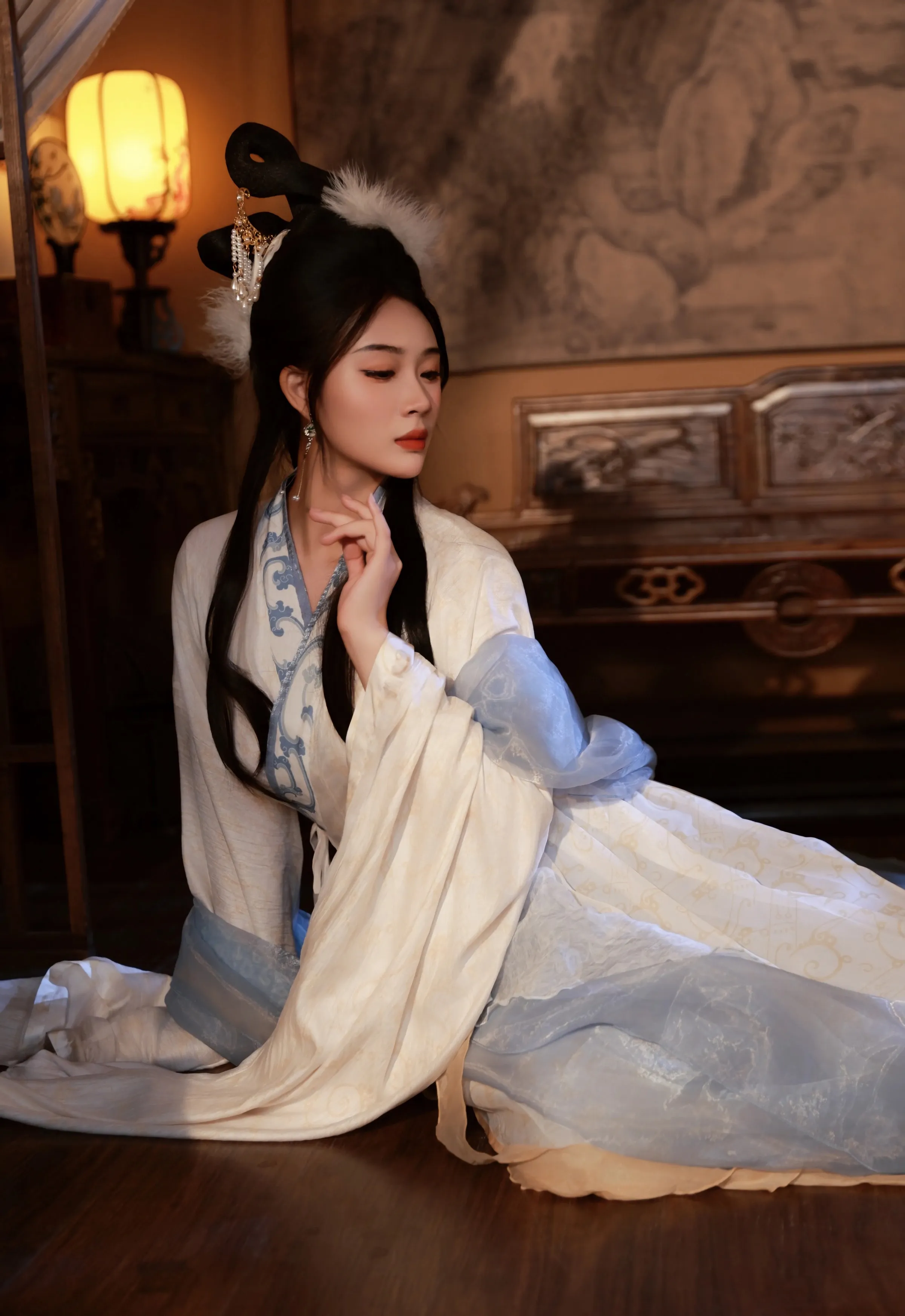 [XiuRen秀人网] 2025.09.30 No.10835 南乔 性感汉服 中秋主题 性感写真 [76+1P]