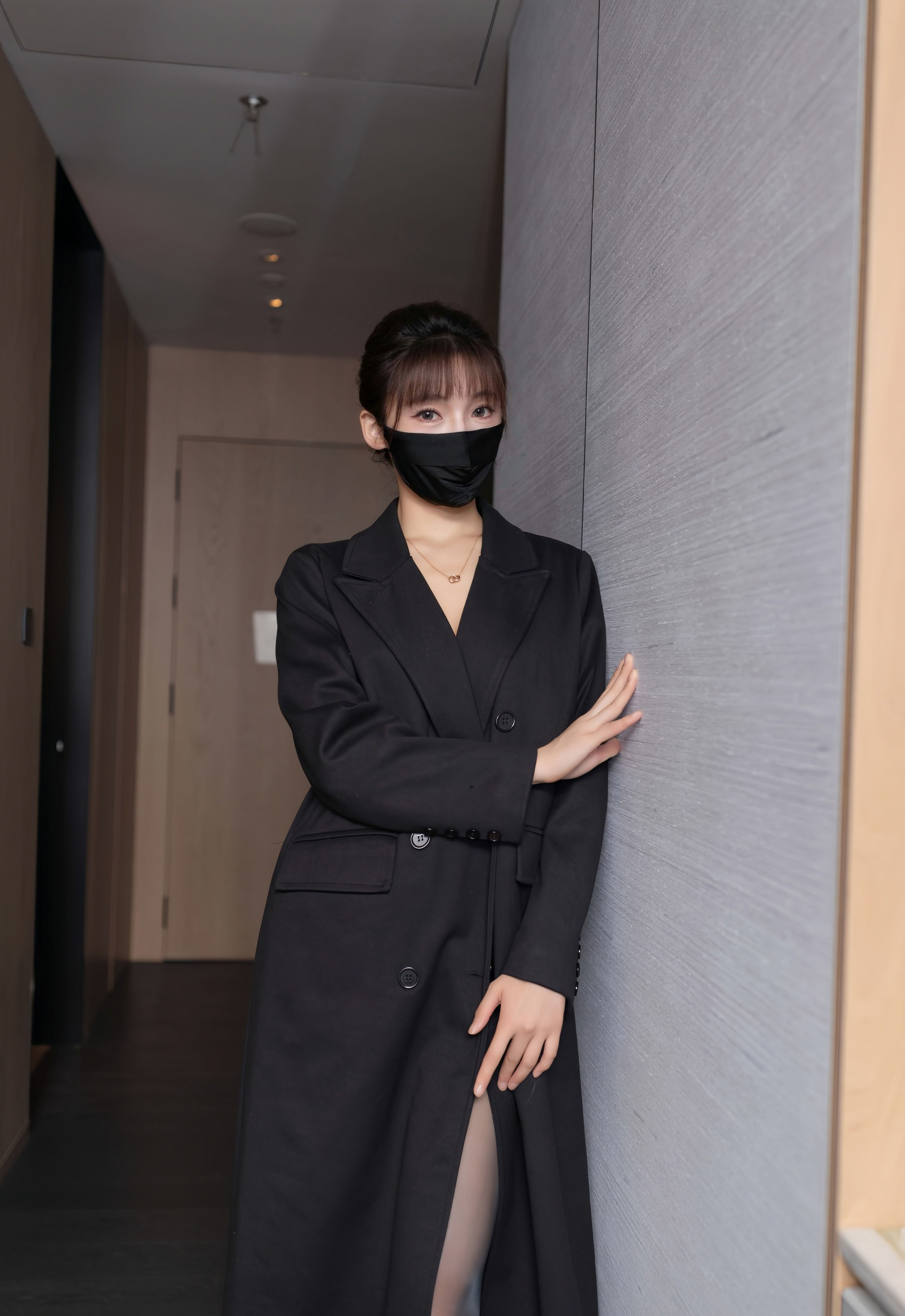 [XiuRen秀人网] 2025.10.16 No.10880 陆萱萱 性感黑色蕾丝内衣 西安旅拍写真 [77+1P]