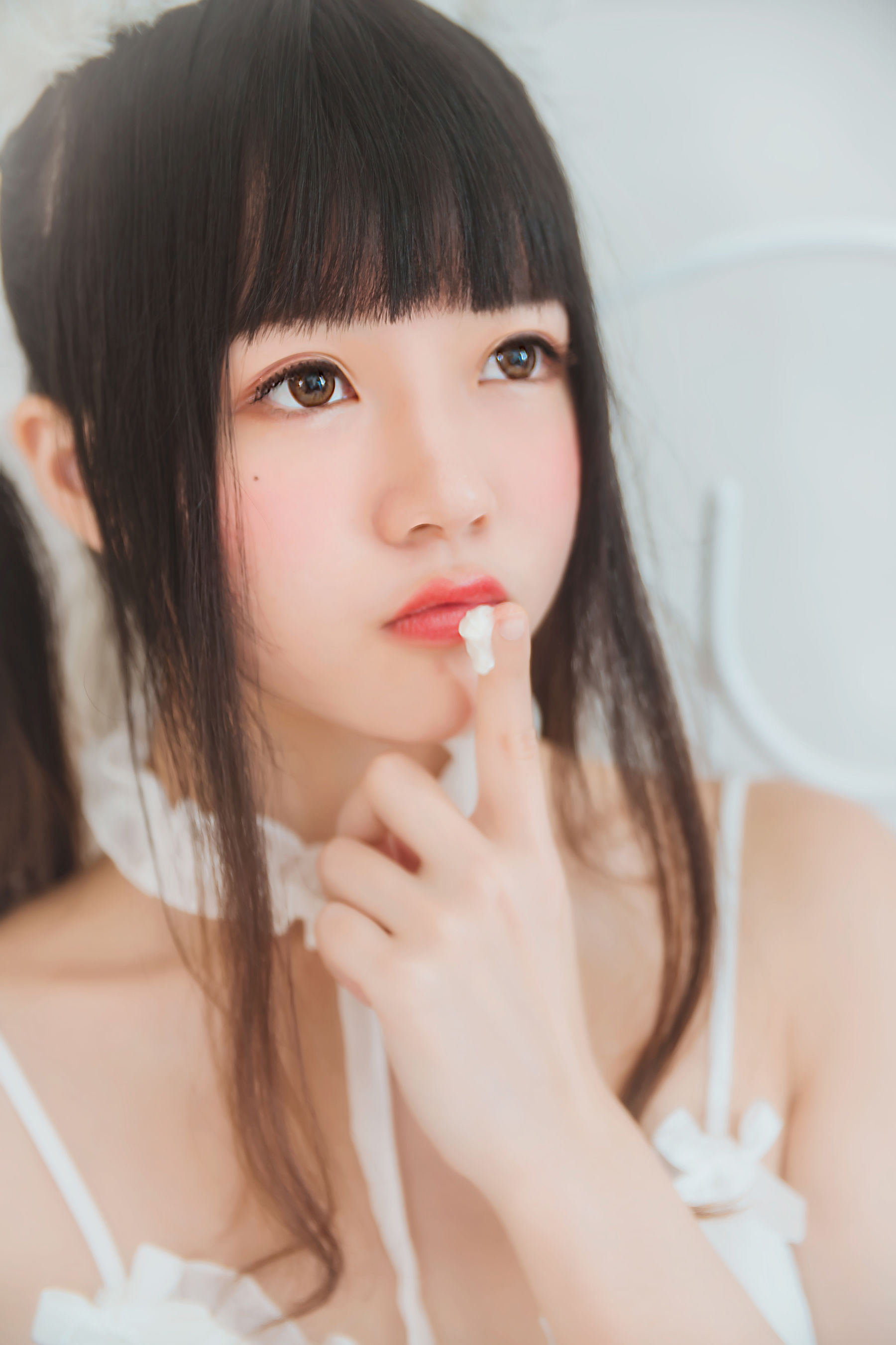 [COSPLAY] 桜桃喵 – 白猫