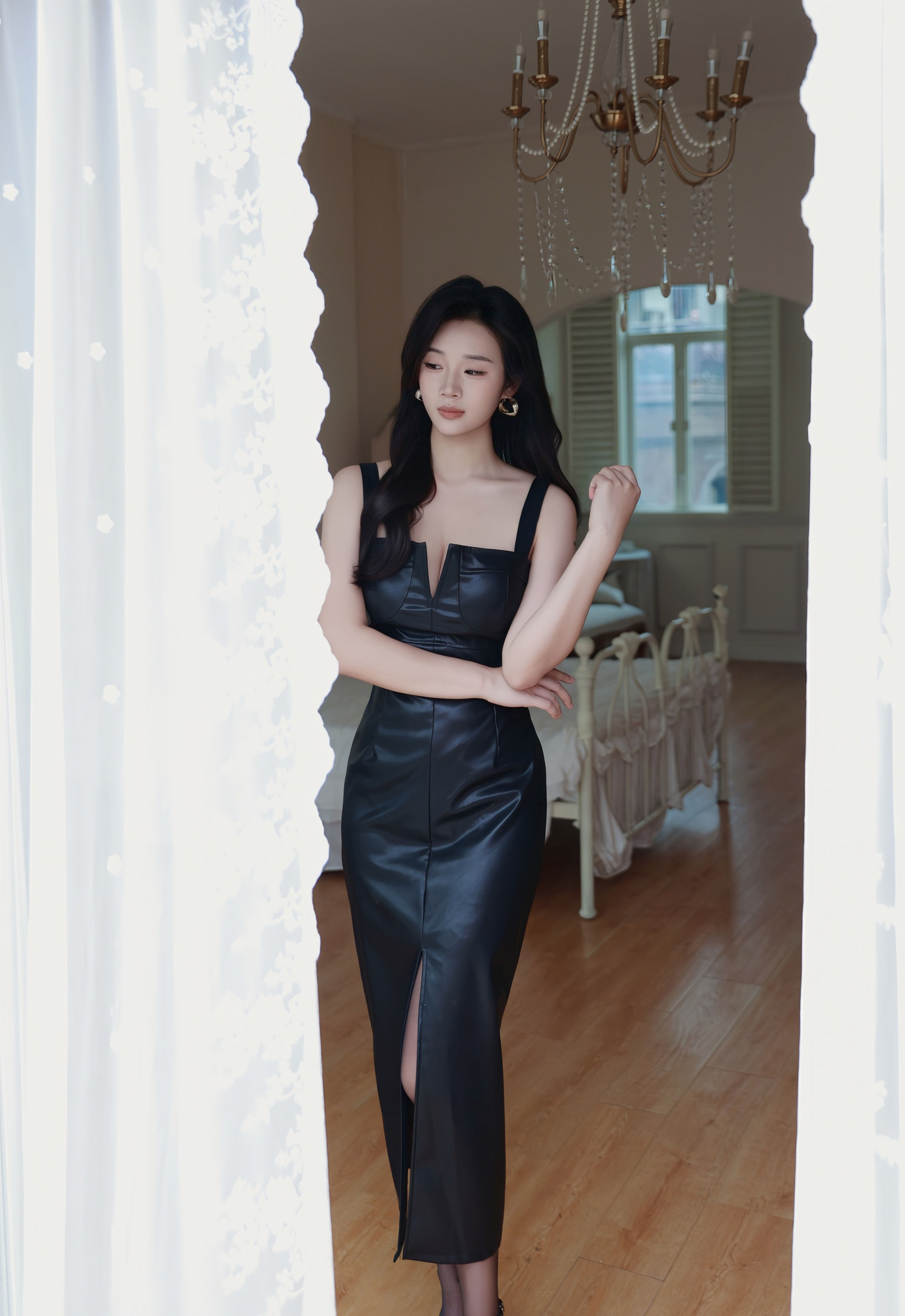 [XiuRen秀人网] 2025.10.17 No.10885 南乔 黑色皮裙 魅惑黑丝 性感写真 [72+1P]