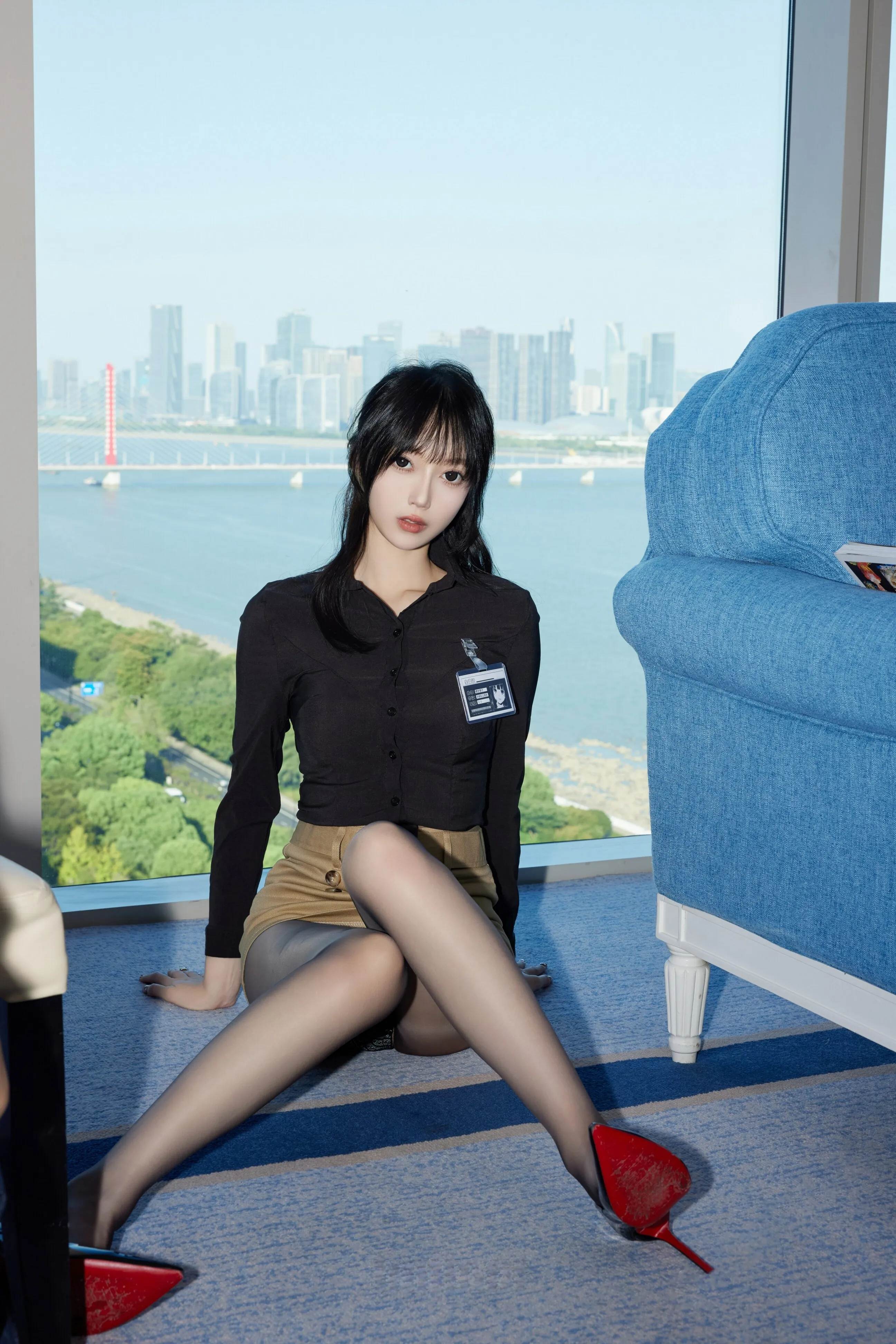 [秀人内购] 玥儿玥er 诱人私拍福利 大厦的主人