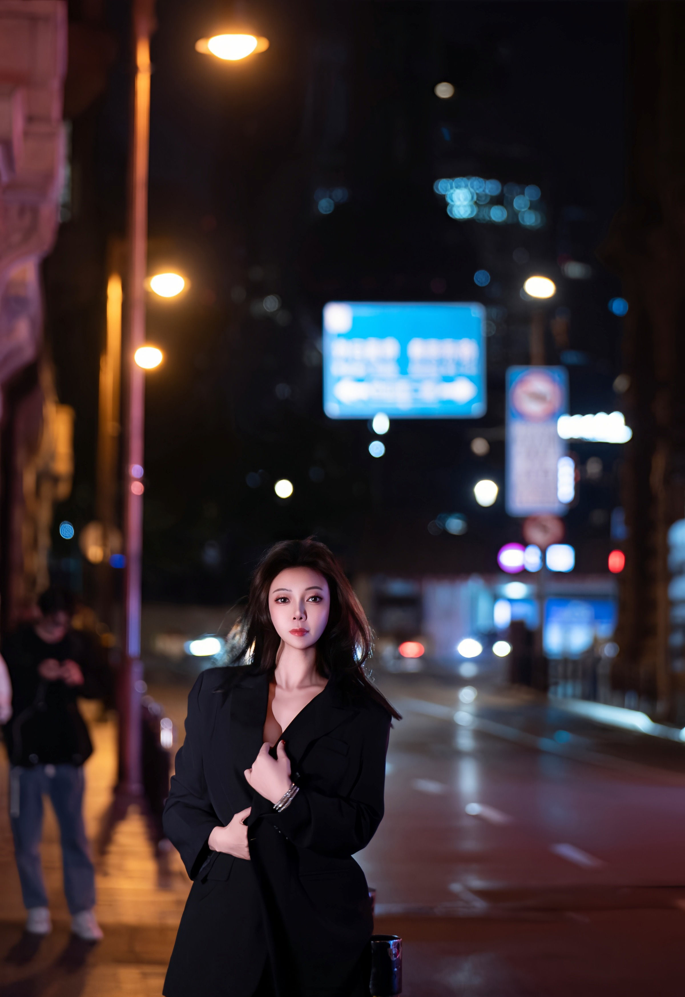 [XiuRen秀人网] 2025.10.23 No.10899 果儿Victoria 无敌御姐范 性感写真 [72+1P]