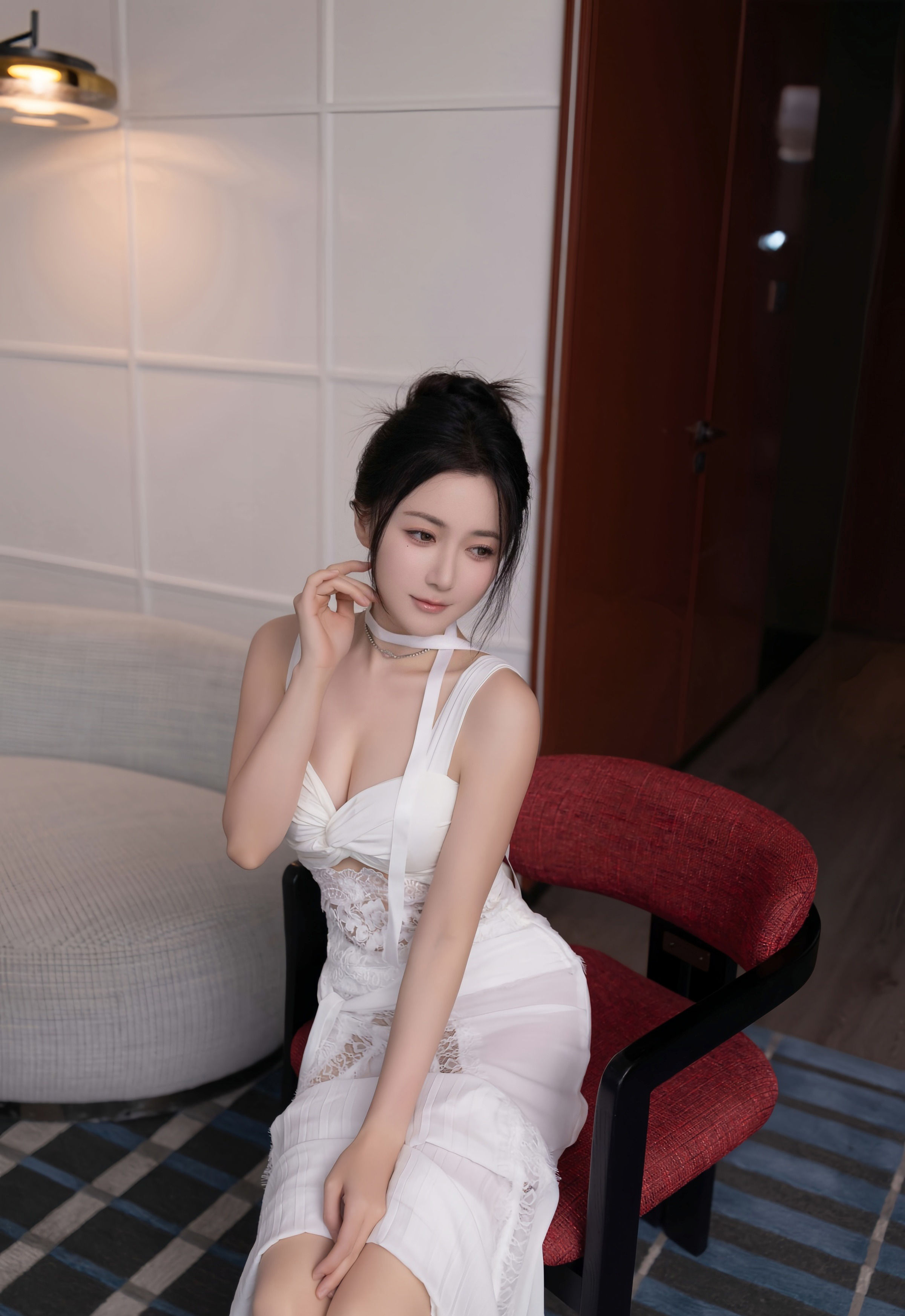 [XiuRen秀人网] 2025.10.24 No.10911 鱼子酱Fish 白色长裙 性感写真 [76+1P]