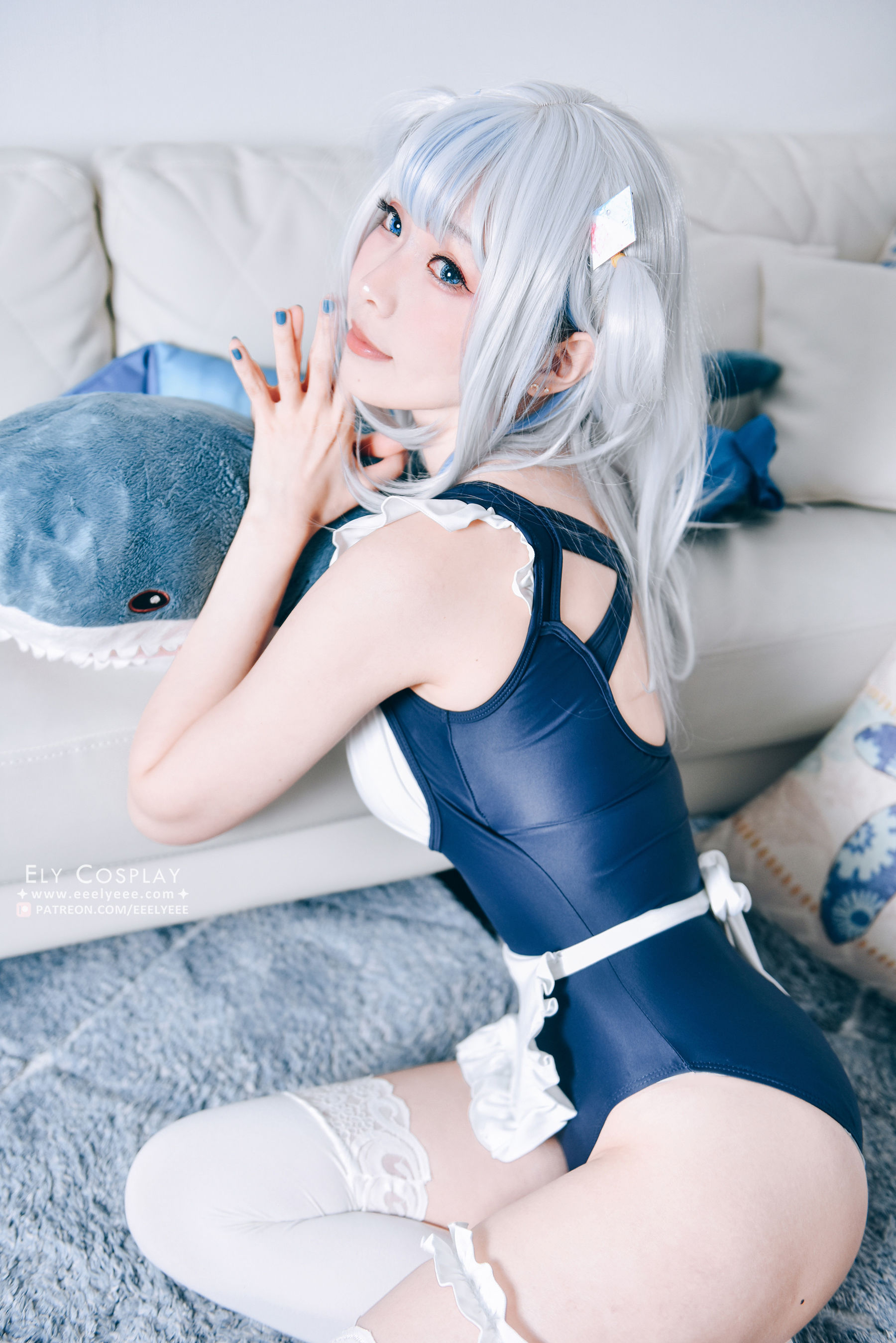 [COSPLAY] Ely_eee(ElyEE子) – Gura Swimsuit