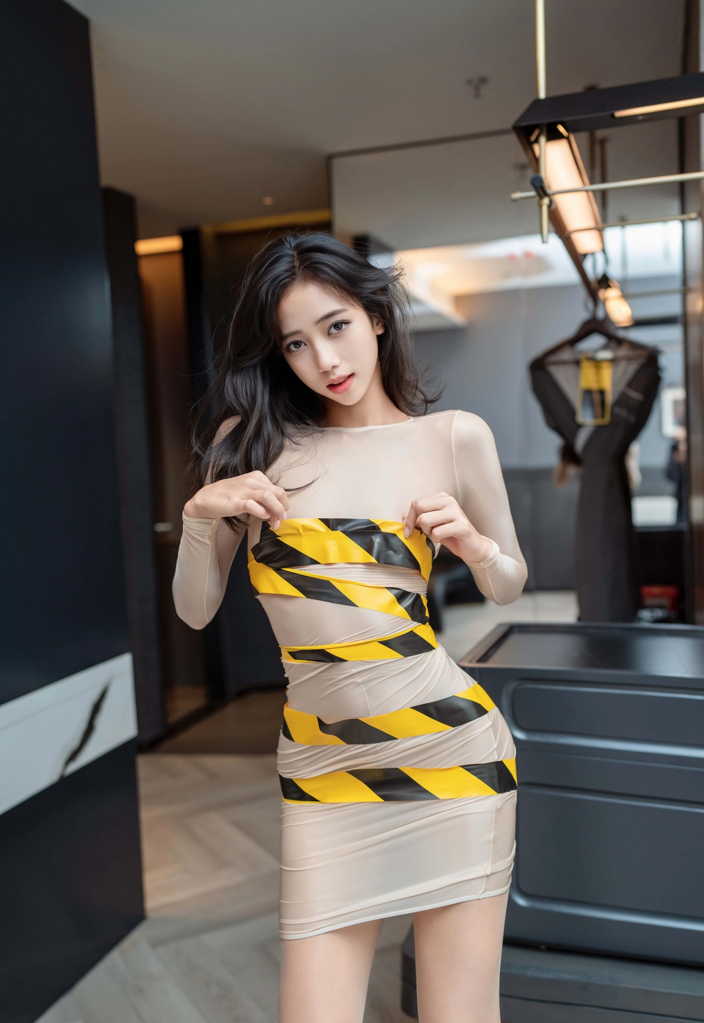 [XINGYAN星颜社] 2025.11.05 VOL.421 时安安 肉色连衣短裙 性感写真 [71+1P]