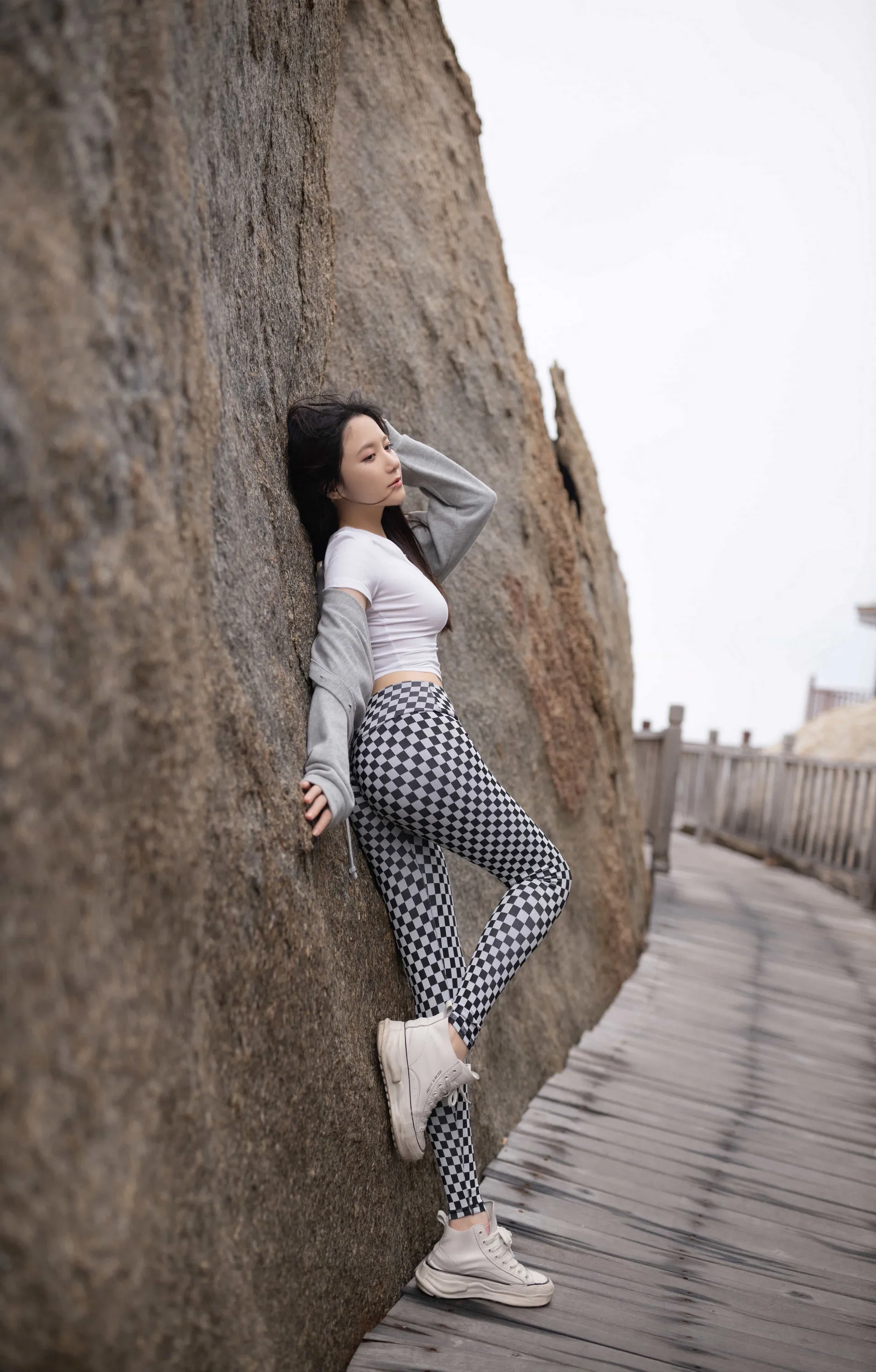 [秀人内购] 鱼子酱Fish 诱人私拍福利 魔力安全带