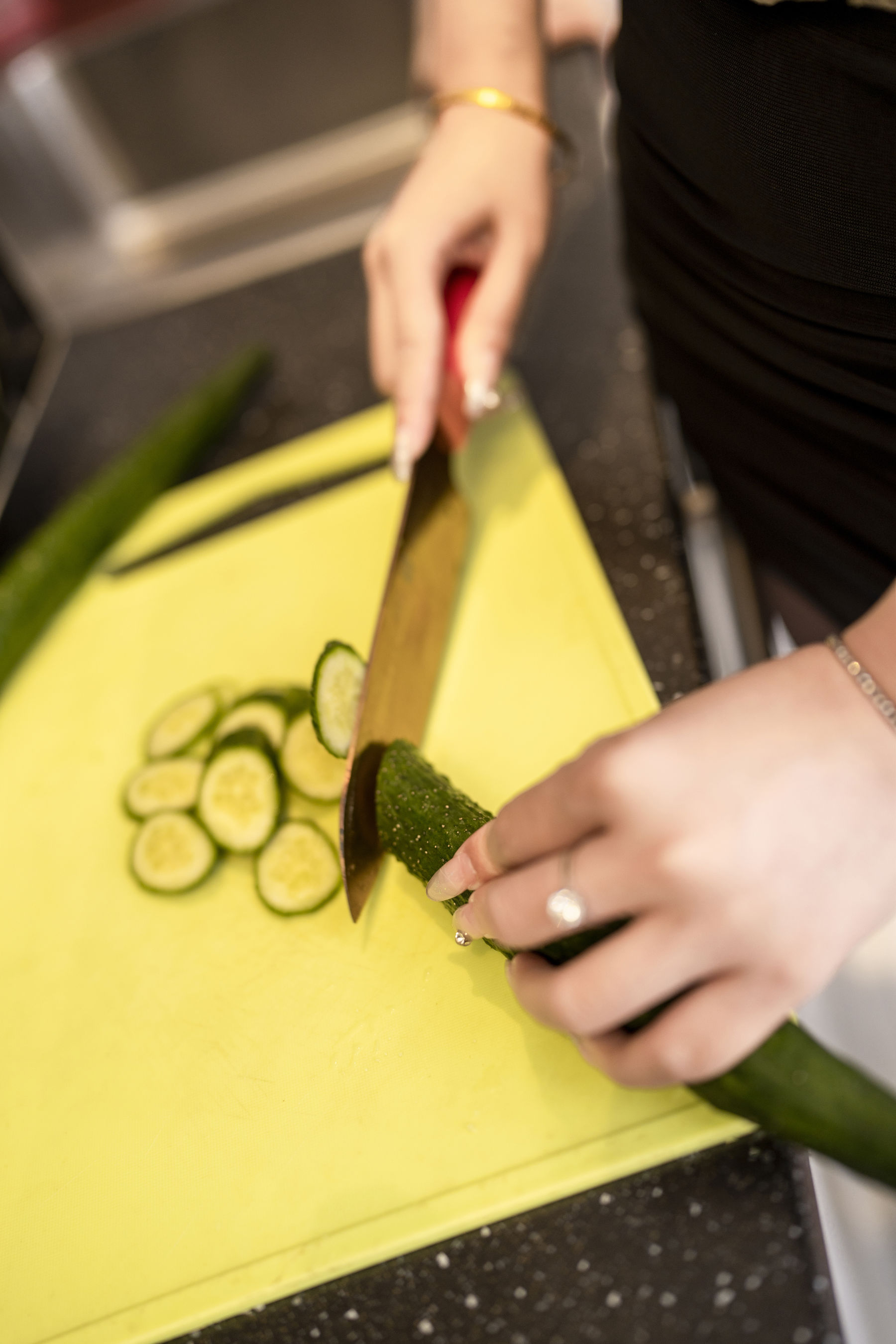 [秀人内购] 李若汐 诱人私拍福利 厨房女仆