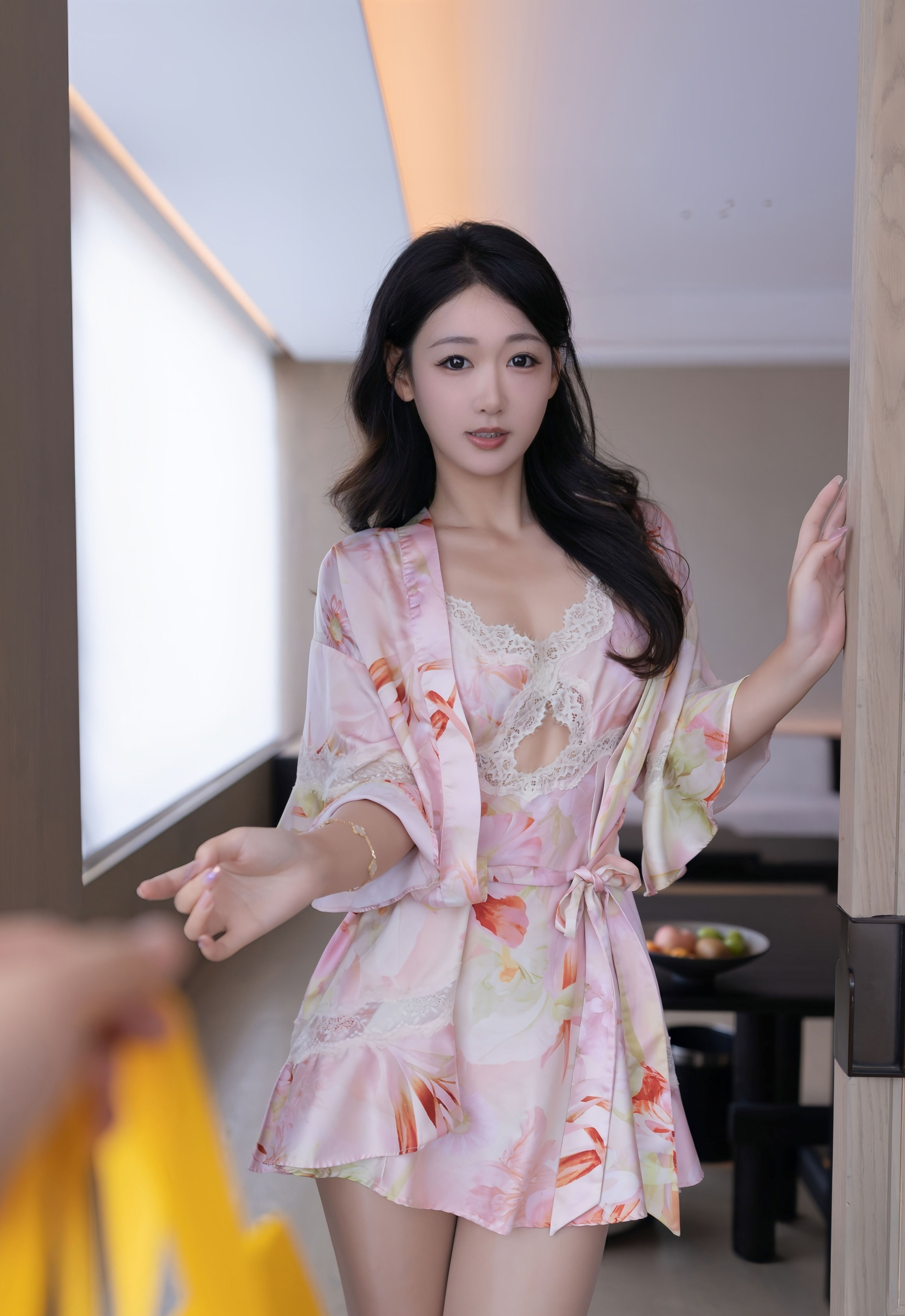 [XiuRen秀人网] 2025.11.10 No.10970 唐安琪 粉色睡袍 诱人肉色丝袜 性感写真 [76+1P]