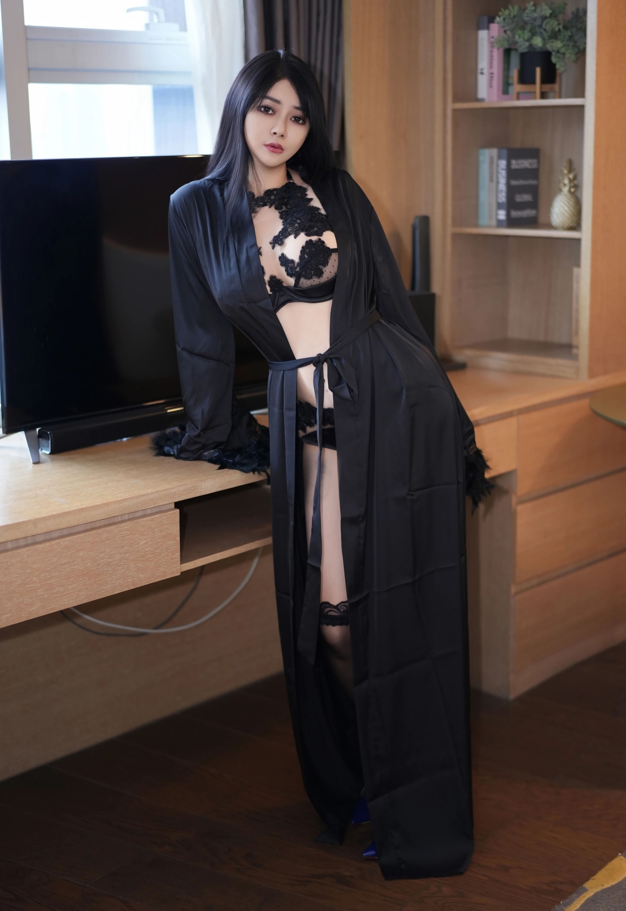 [YOUMI尤蜜荟] 2025.11.19 VOL.1182 凯竹Quinn 黑色情趣内衣 性感写真 [62+1P]