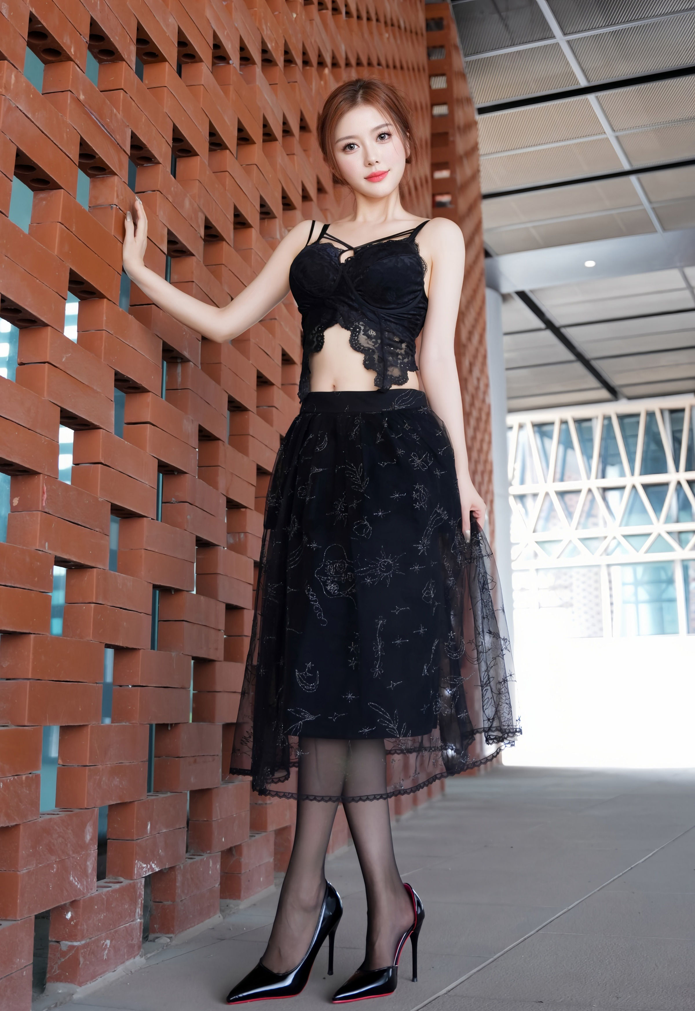 [XiuRen秀人网] 2025.11.21 No.11016 白芷yy 黑色情趣内衣 性感写真 [79+1P]