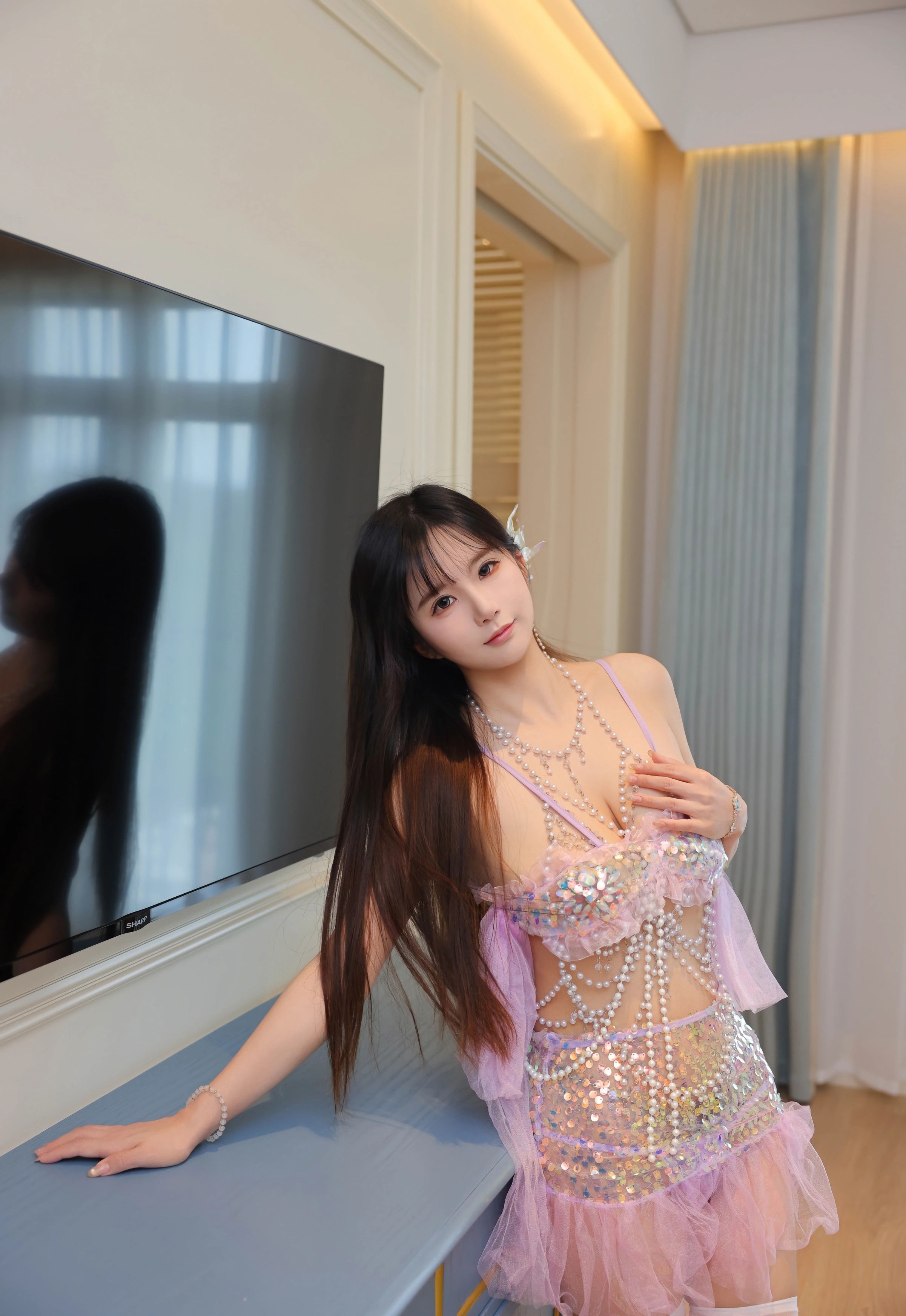 [XiuRen秀人网] 2025.11.21 No.11020 小肉肉咪 紫色情趣内衣 性感写真 [70+1P]