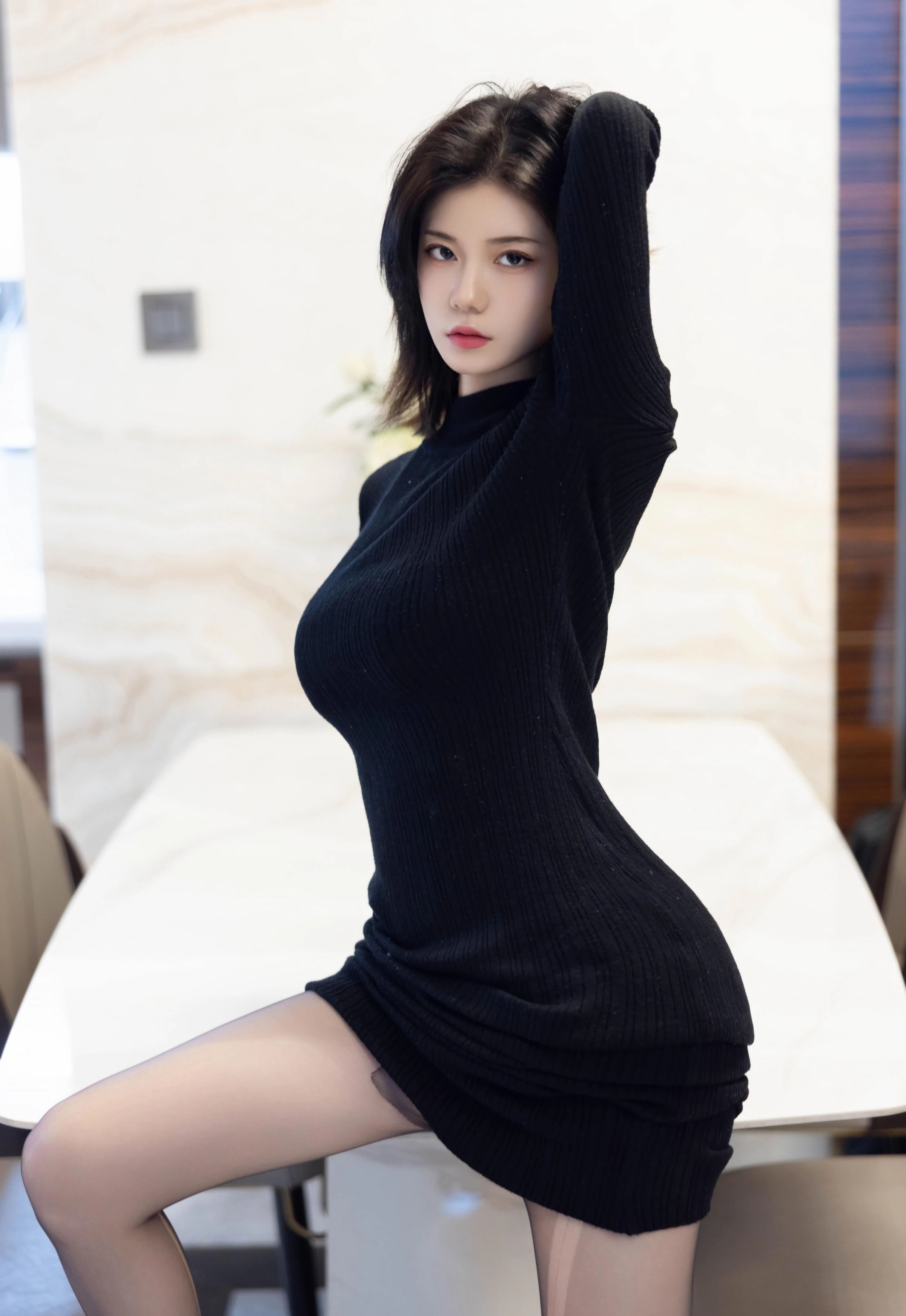 [XiuRen秀人网] 2025.11.27 No.11036 赵语嫣Baby 新人首套写真 性感黑色连衣裙 [97+1P]