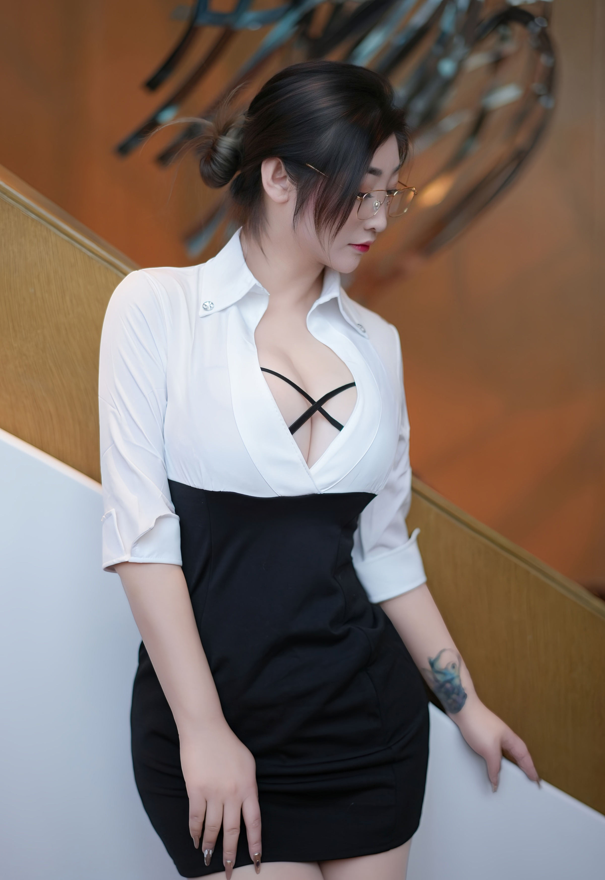 [XiuRen秀人网] 2025.11.28 No.11045 妲己_Toxic 诱人肉色丝袜 性感写真 [80+1P]