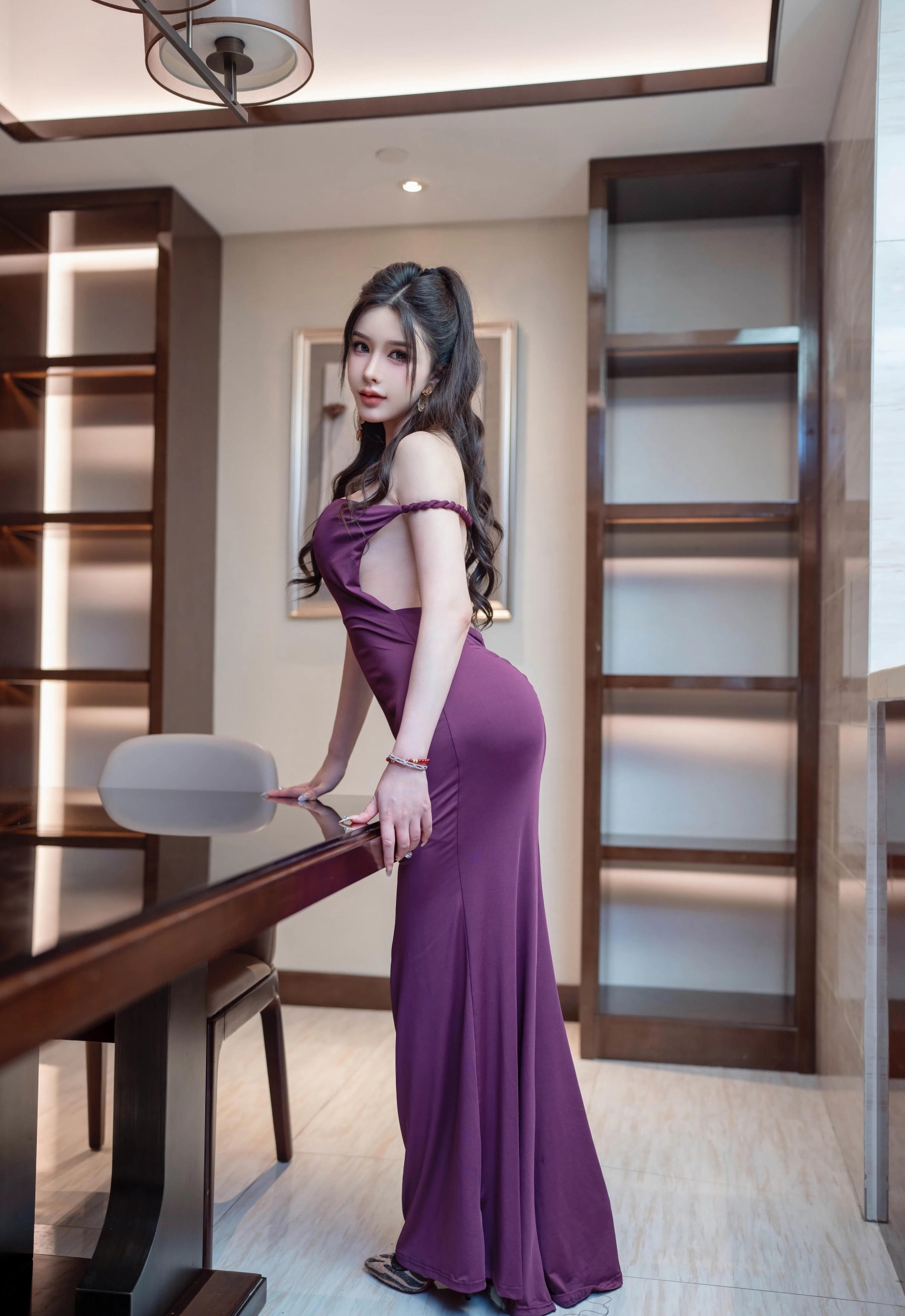 [XINGYAN星颜社] 2025.11.28 VOL.436 李丽莎 紫色连衣裙 性感写真 [75+1P]