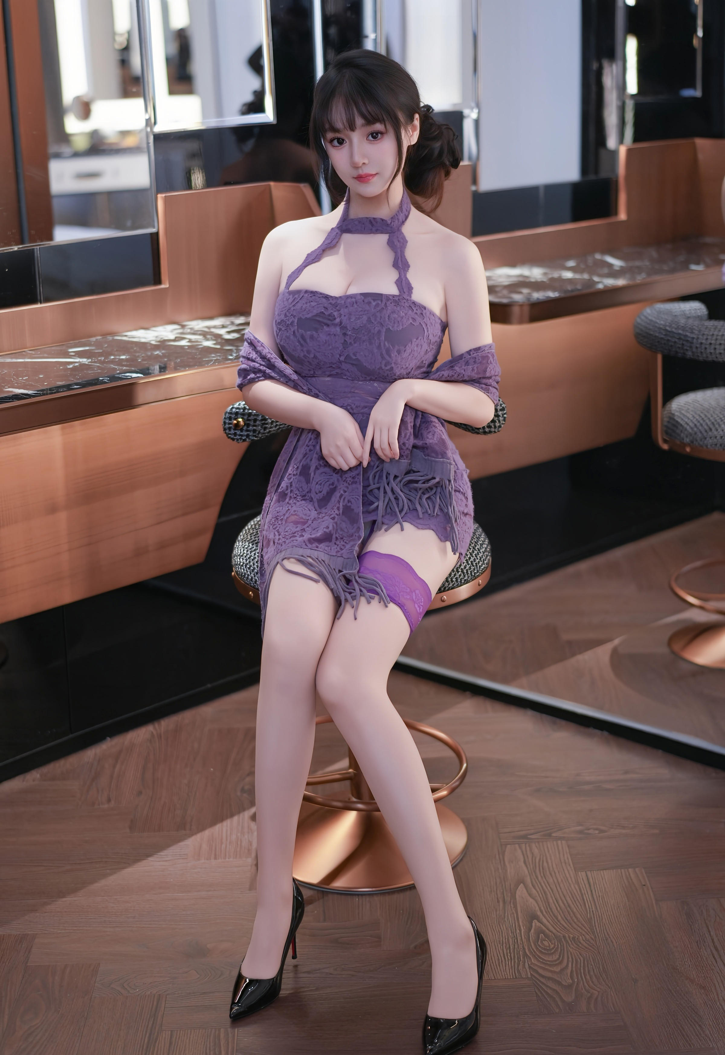 [XiuRen秀人网] 2025.12.02 No.11057 沈南汐RuRu 紫色连衣短裙 紫色丝袜 性感写真 [72+1P]