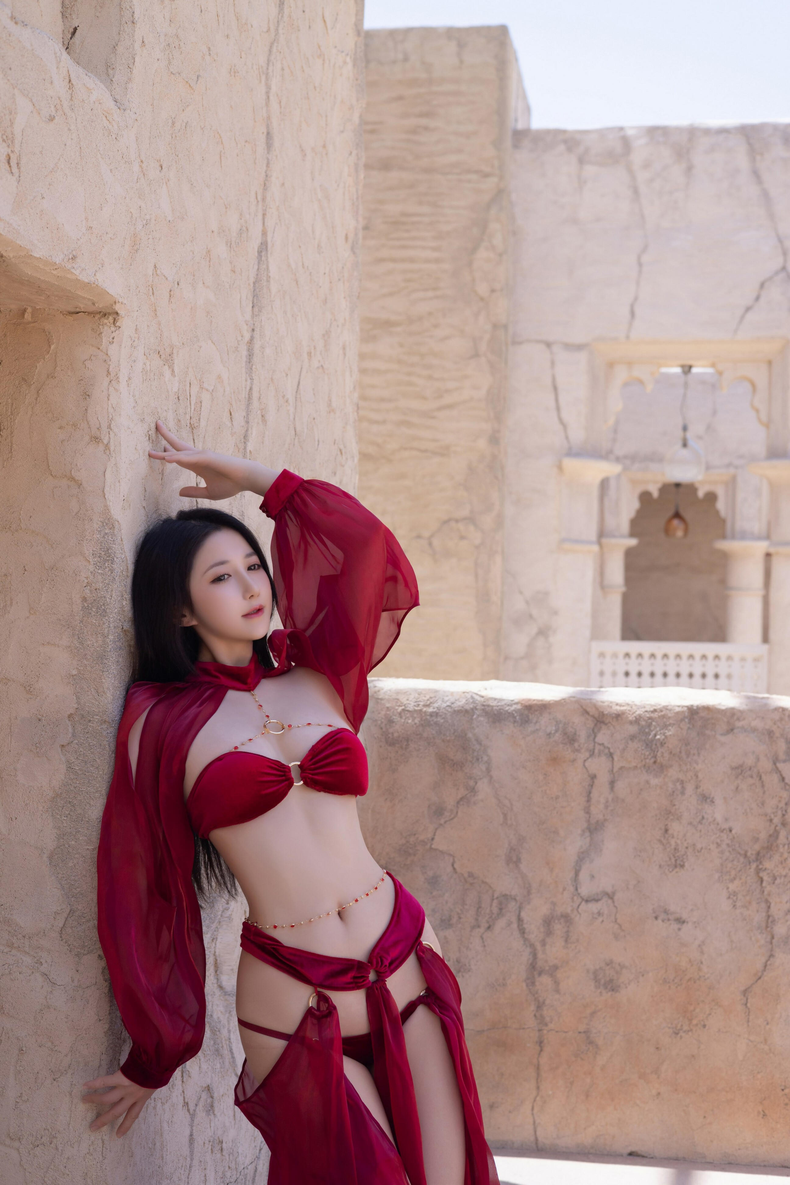 [秀人内购] 鱼子酱Fish 诱人私拍福利 惊红之舞