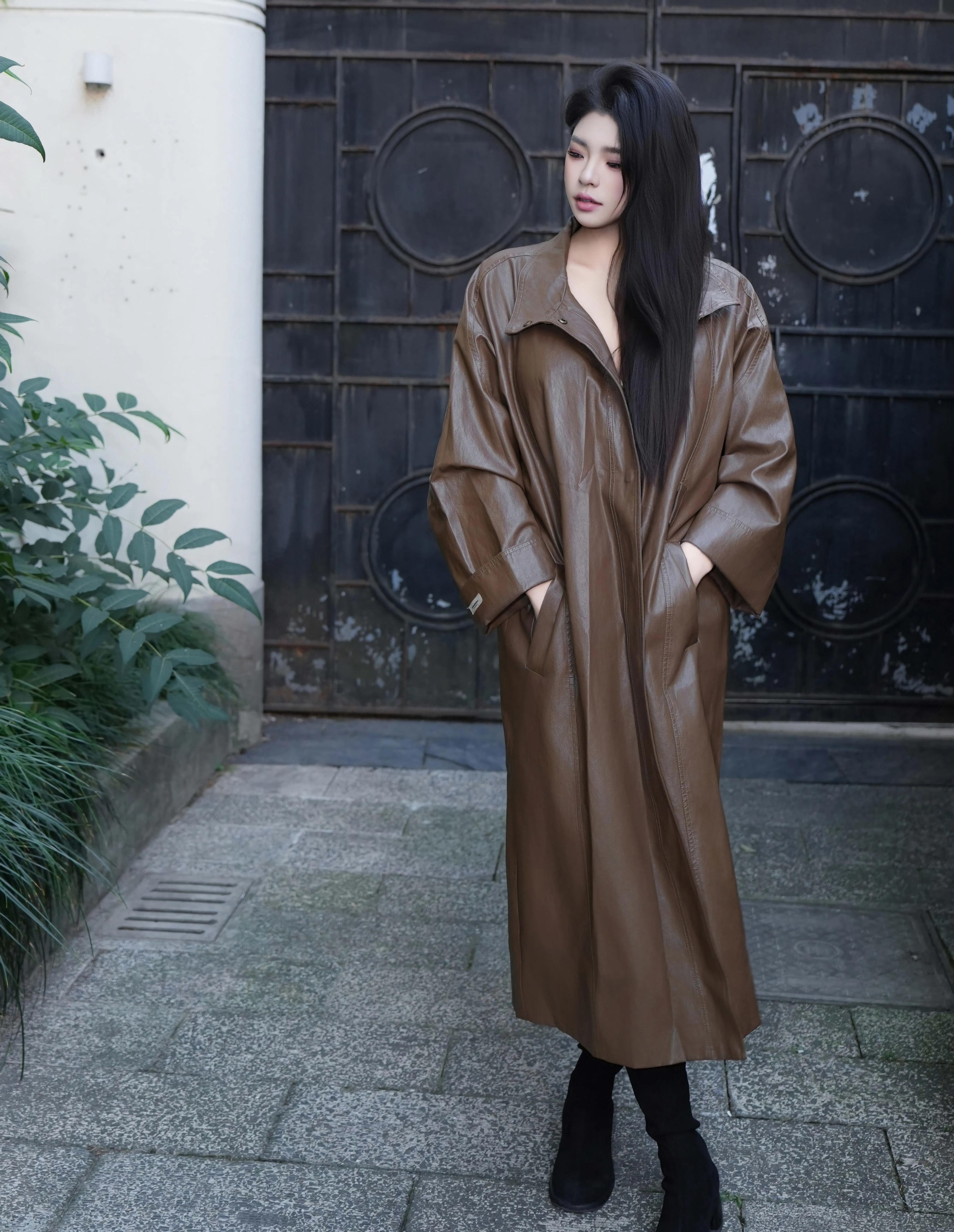 [XiuRen秀人网] 2025.12.04 No.11067 冬安 紫色情趣内衣 性感写真 [70+1P]