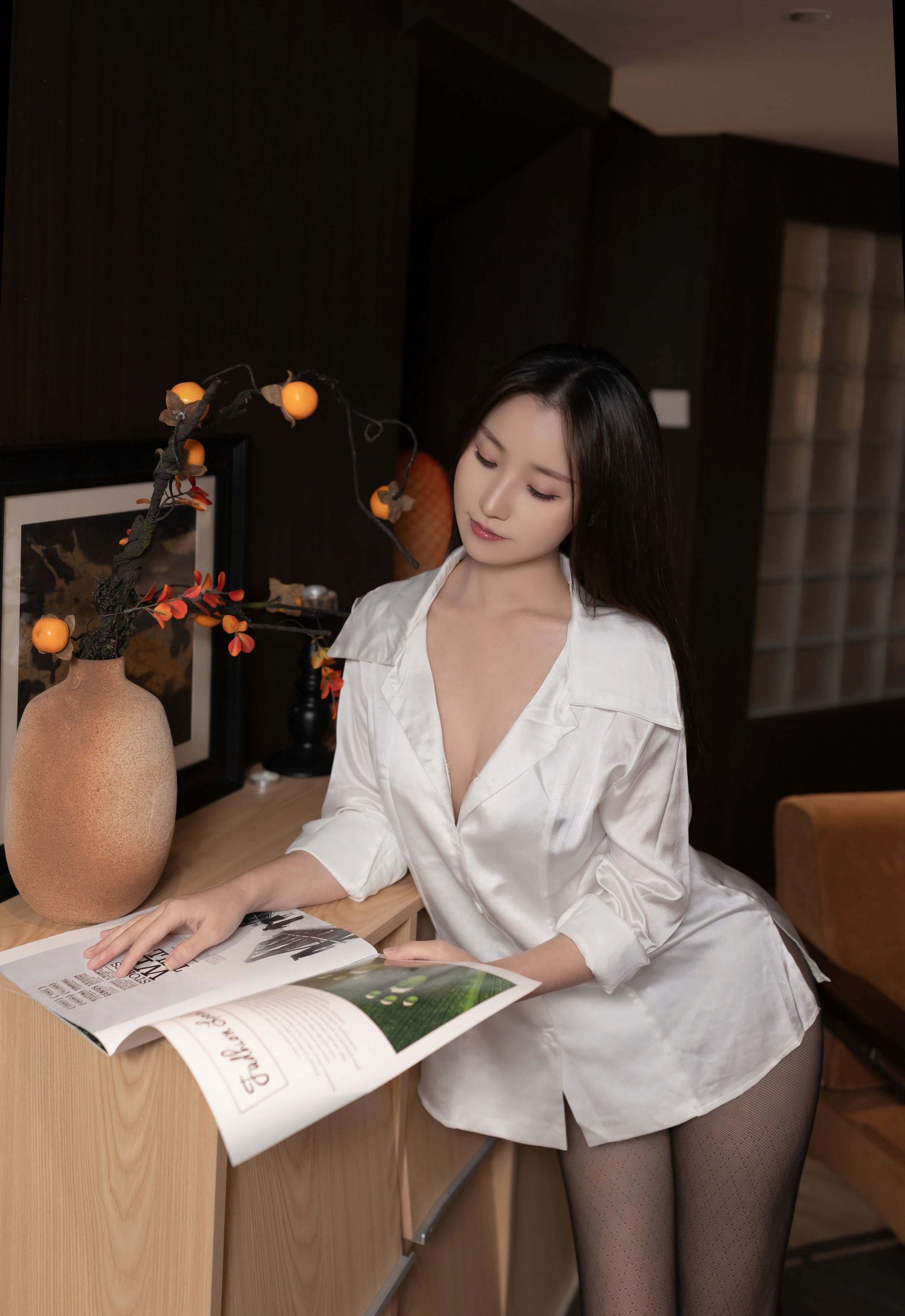 [XiuRen秀人网] 2025.12.10 No.11090 杏子Yada 白色衬衫 魅惑黑丝 性感写真 [80+1P]