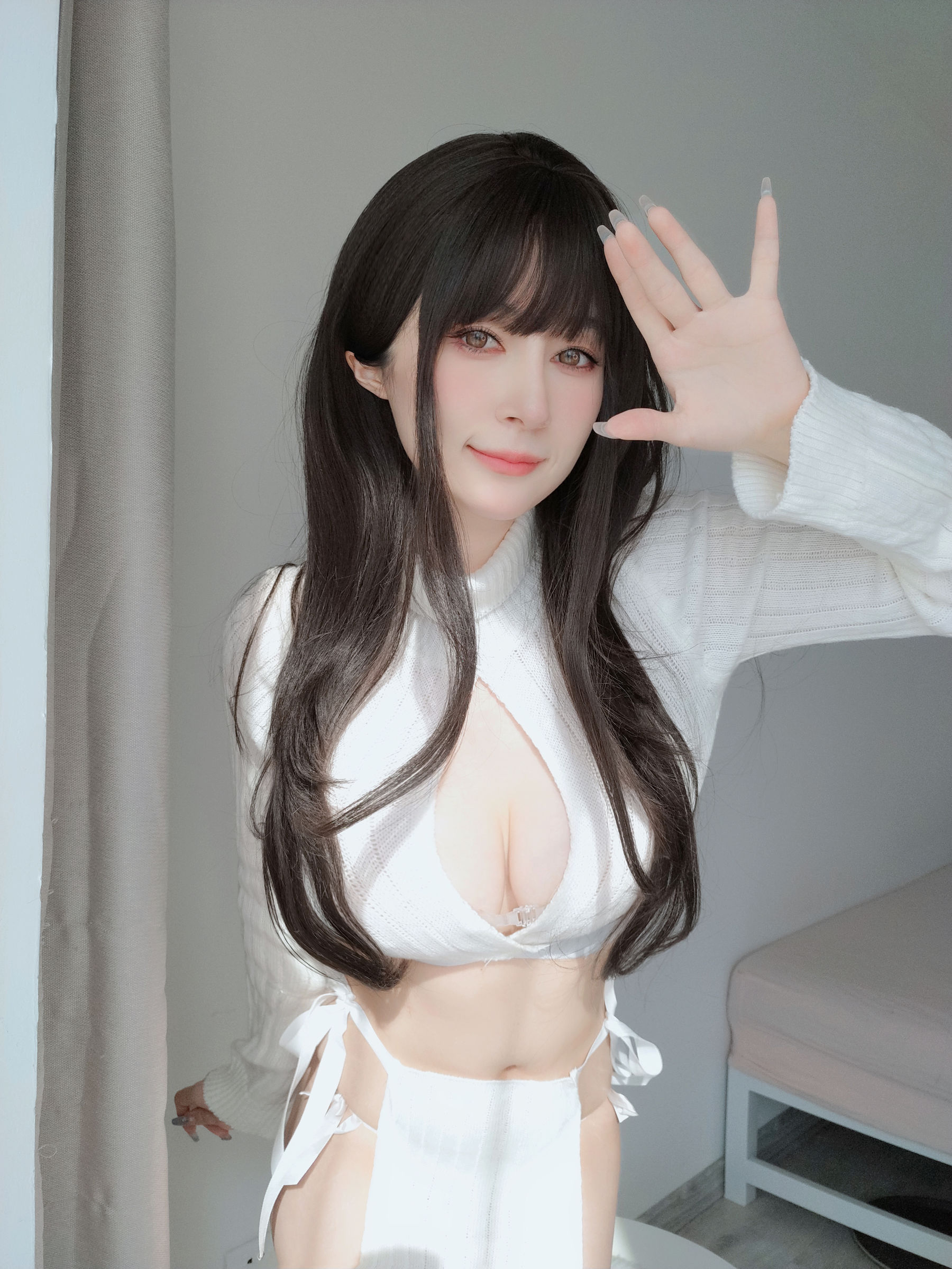 [COSPLAY] Coser小姐姐白银 – 白いセーター