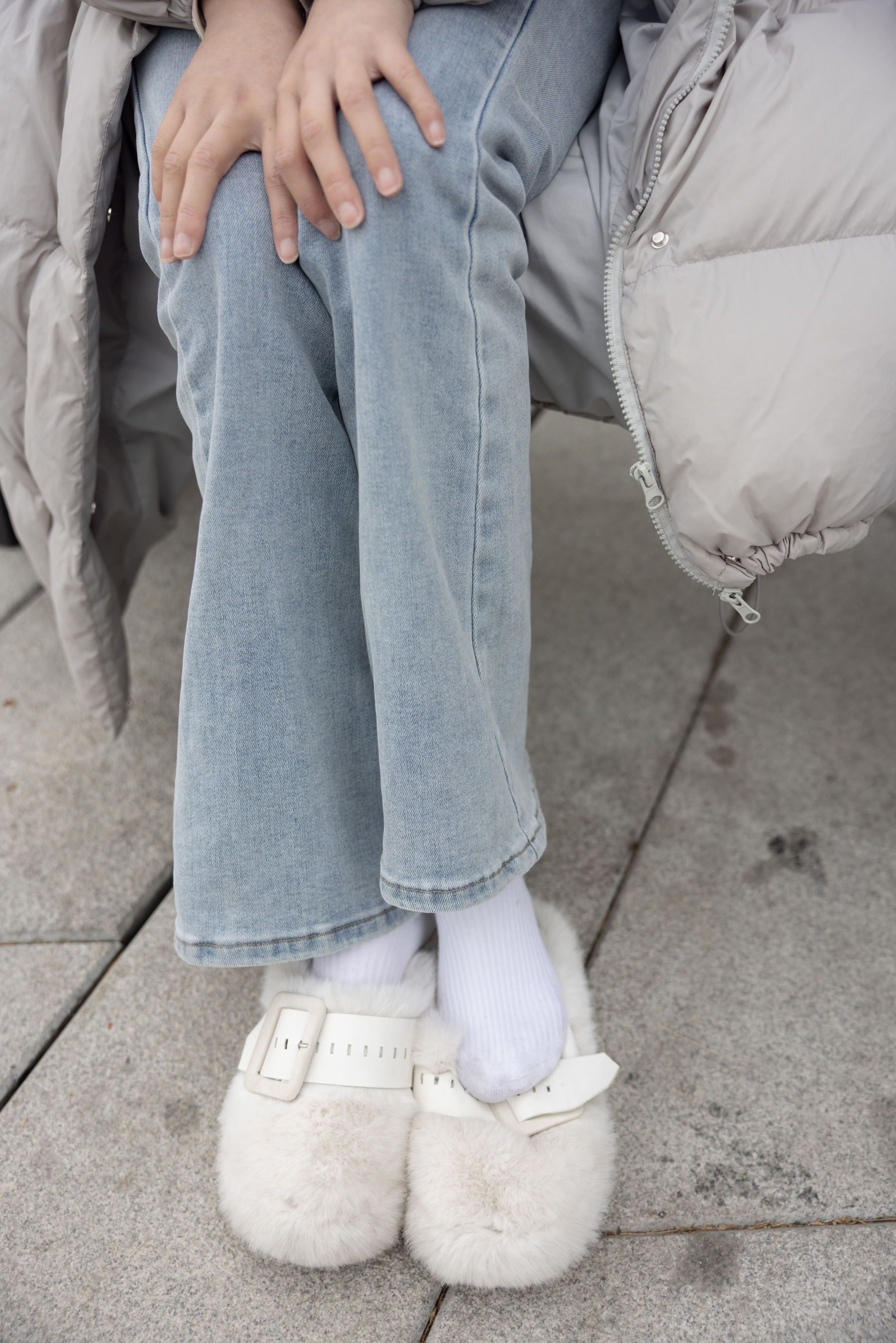 [她们印象] No.005 秋秋 户外抓拍 [123P]