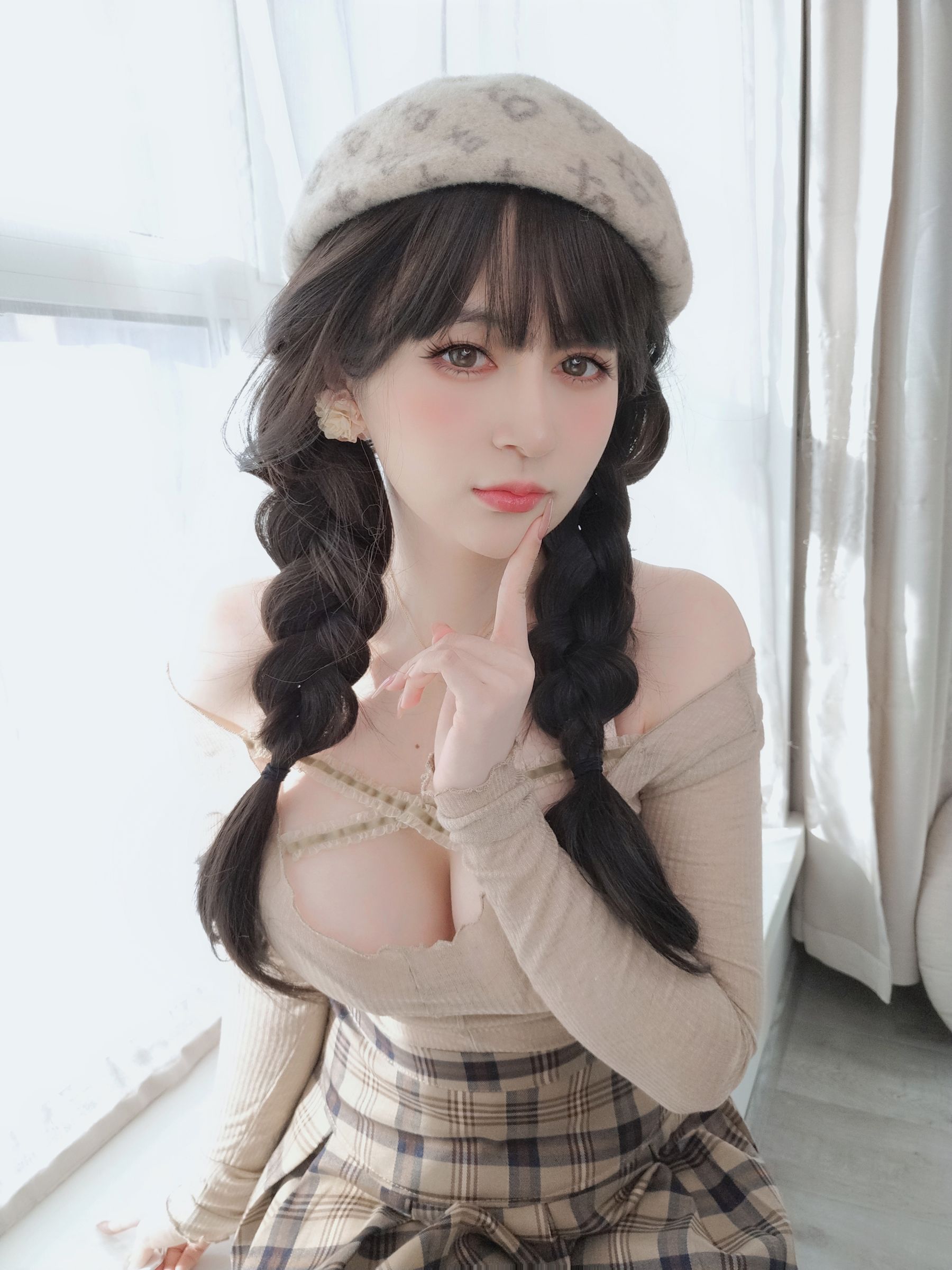 [COSPLAY] Coser小姐姐白银 – 隣人の妹