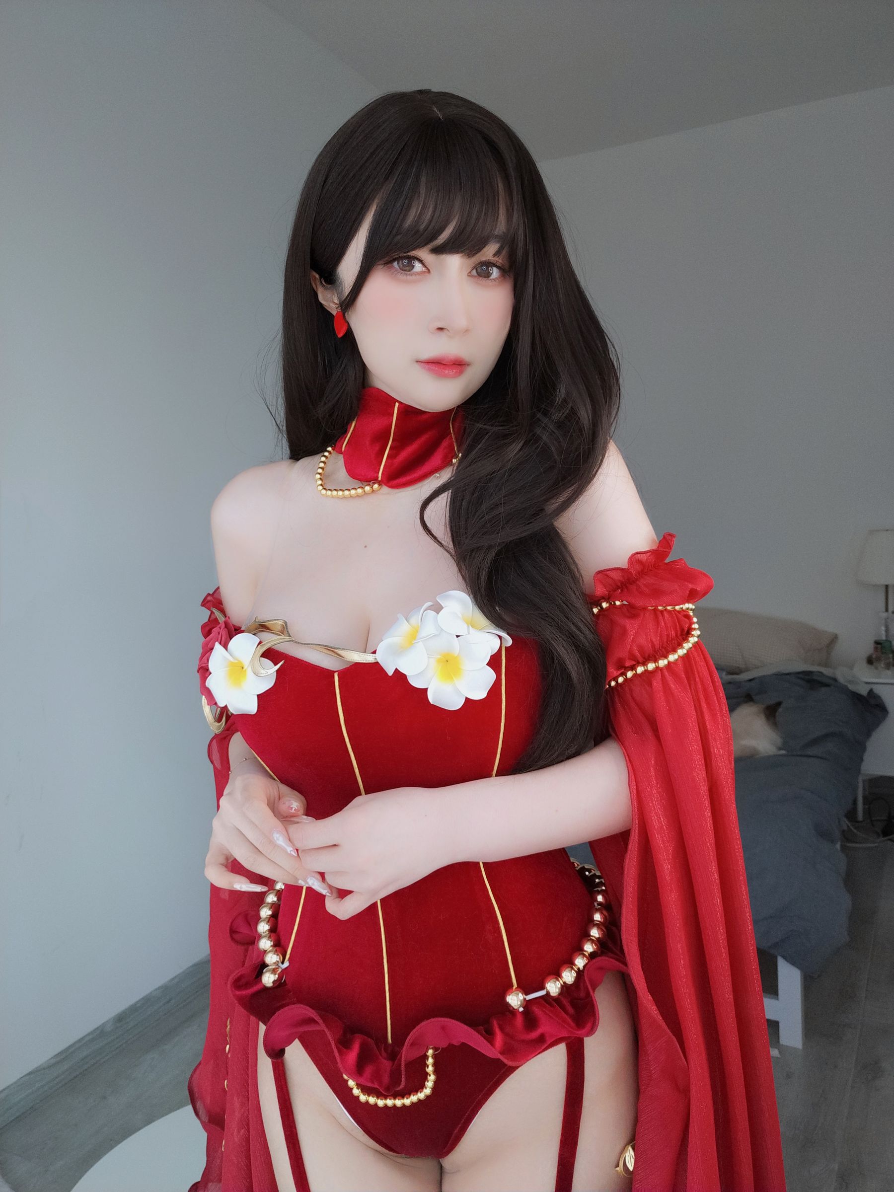 [COSPLAY] Coser小姐姐白银 – 赤いドレス