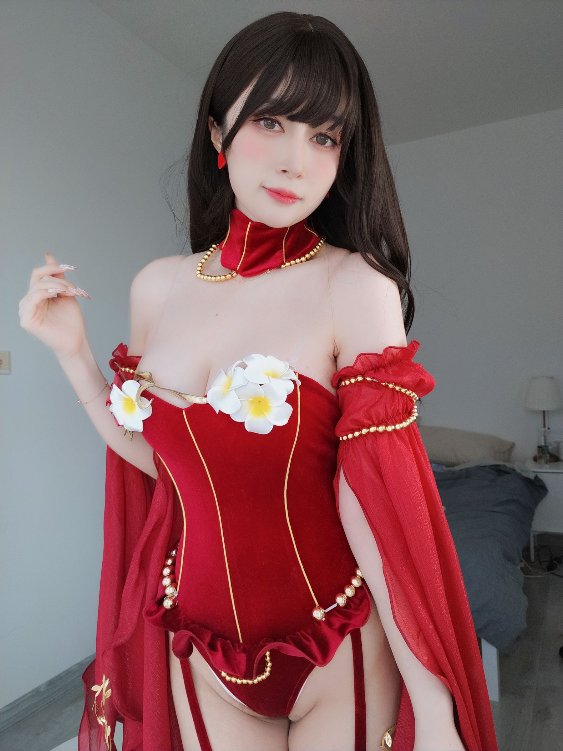 [COSPLAY] Coser小姐姐白银 – 赤いドレス