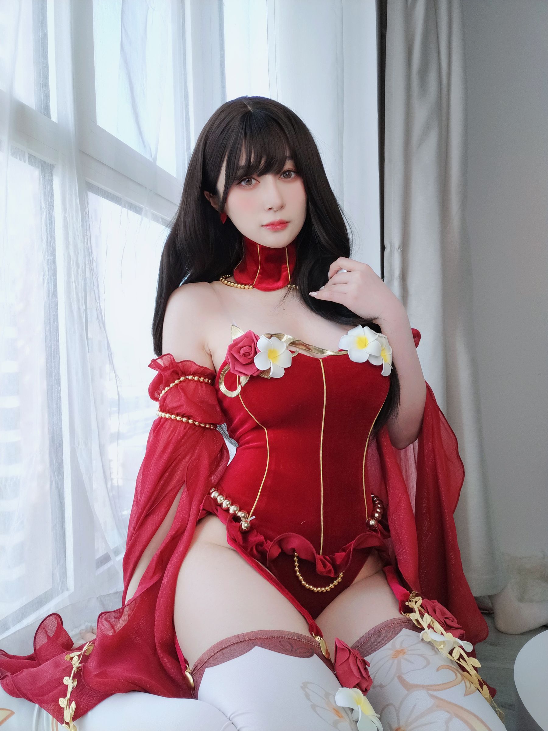 [COSPLAY] Coser小姐姐白银 – 赤いドレス