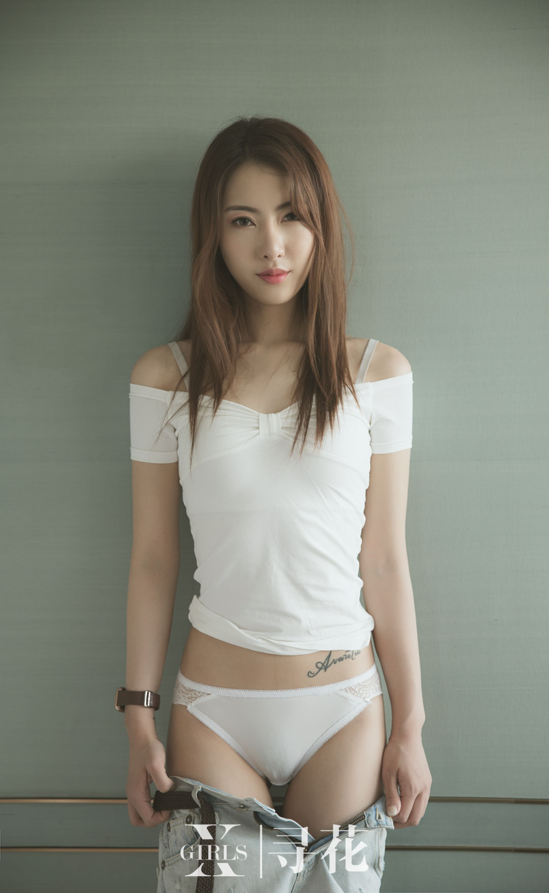 [寻花] 第8期 留学生Emily的浴室写真 [42+1P]