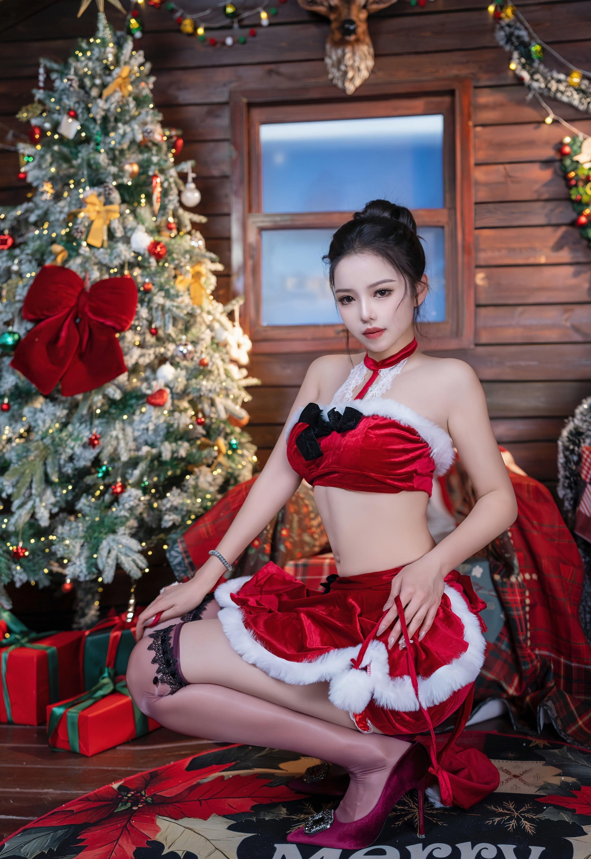 [XINGYAN星颜社] 2025.12.23 VOL.449 大美妞儿 红色圣诞装扮 紫色丝袜 性感写真 [75+1P]