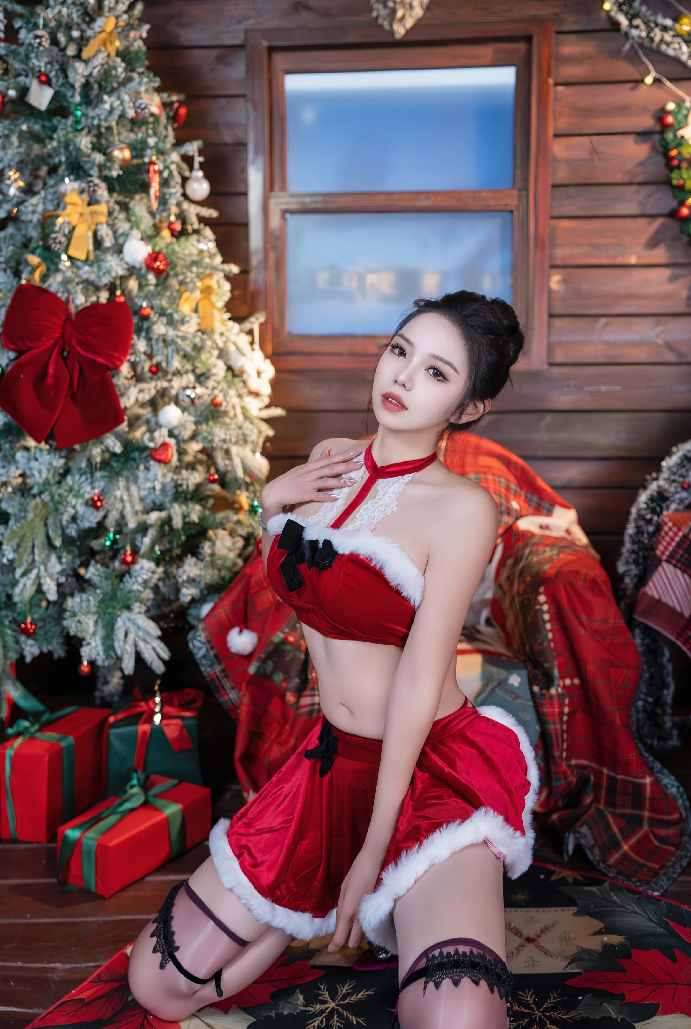 [XINGYAN星颜社] 2025.12.23 VOL.449 大美妞儿 红色圣诞装扮 紫色丝袜 性感写真 [75+1P]