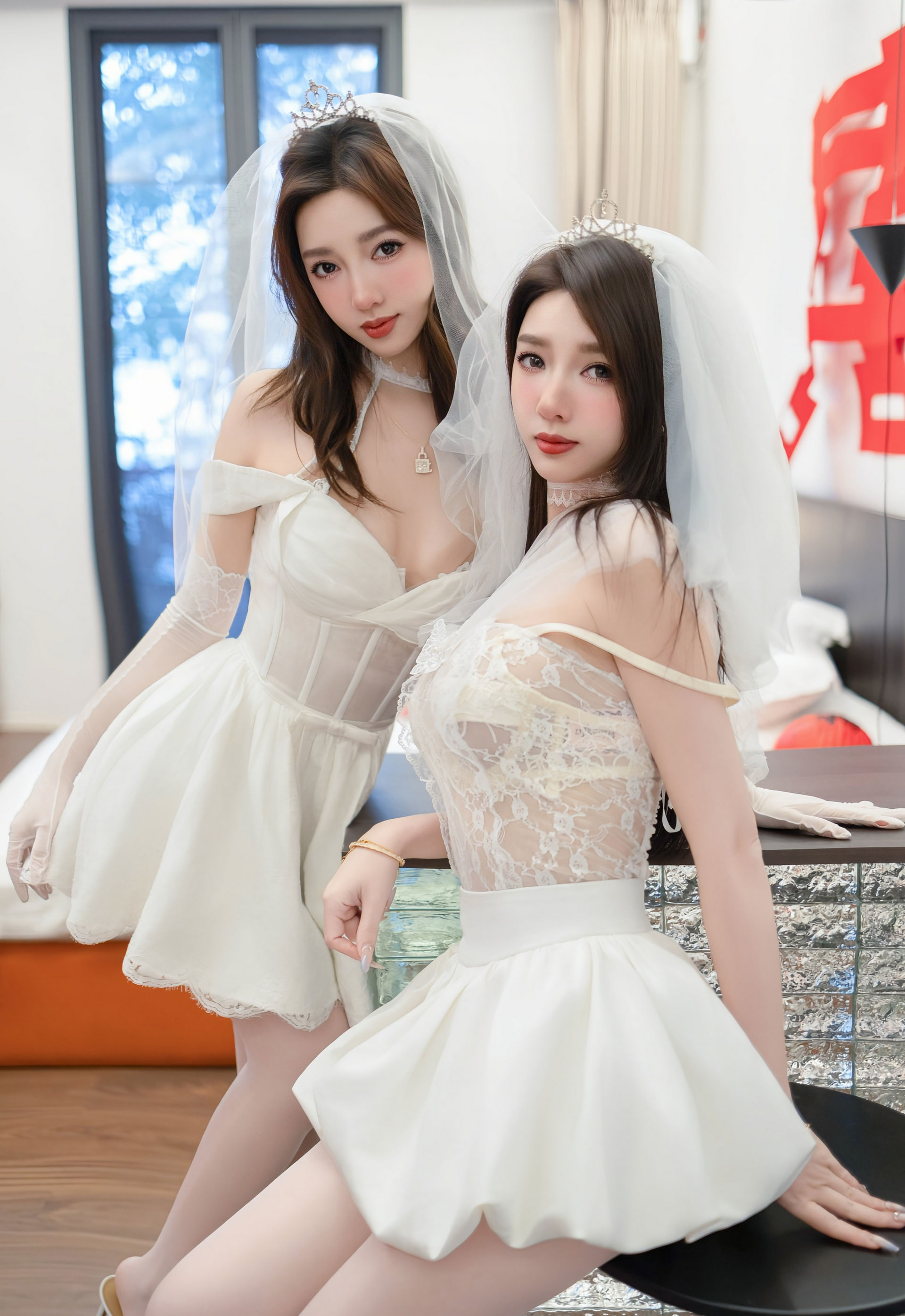 [XiuRen秀人网] 2025.12.31 No.11184 Twins-夭夭 Twins-桃桃 最新一期模特合集 [81+1P]