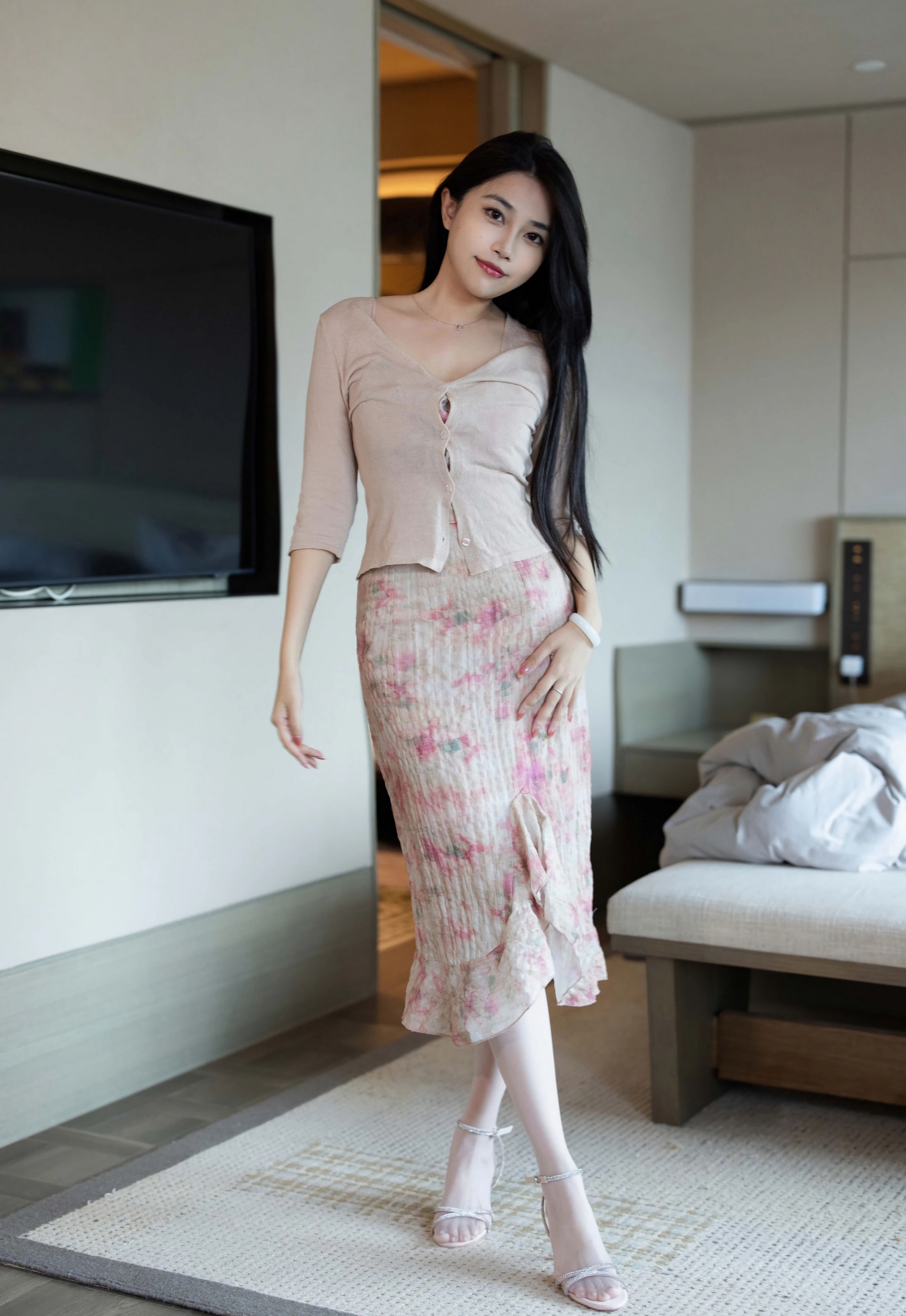 [IMISS爱蜜社] 2026.01.04 VOL.804 许诺Sabrina 诱人白色丝袜 性感写真 [55+1P]