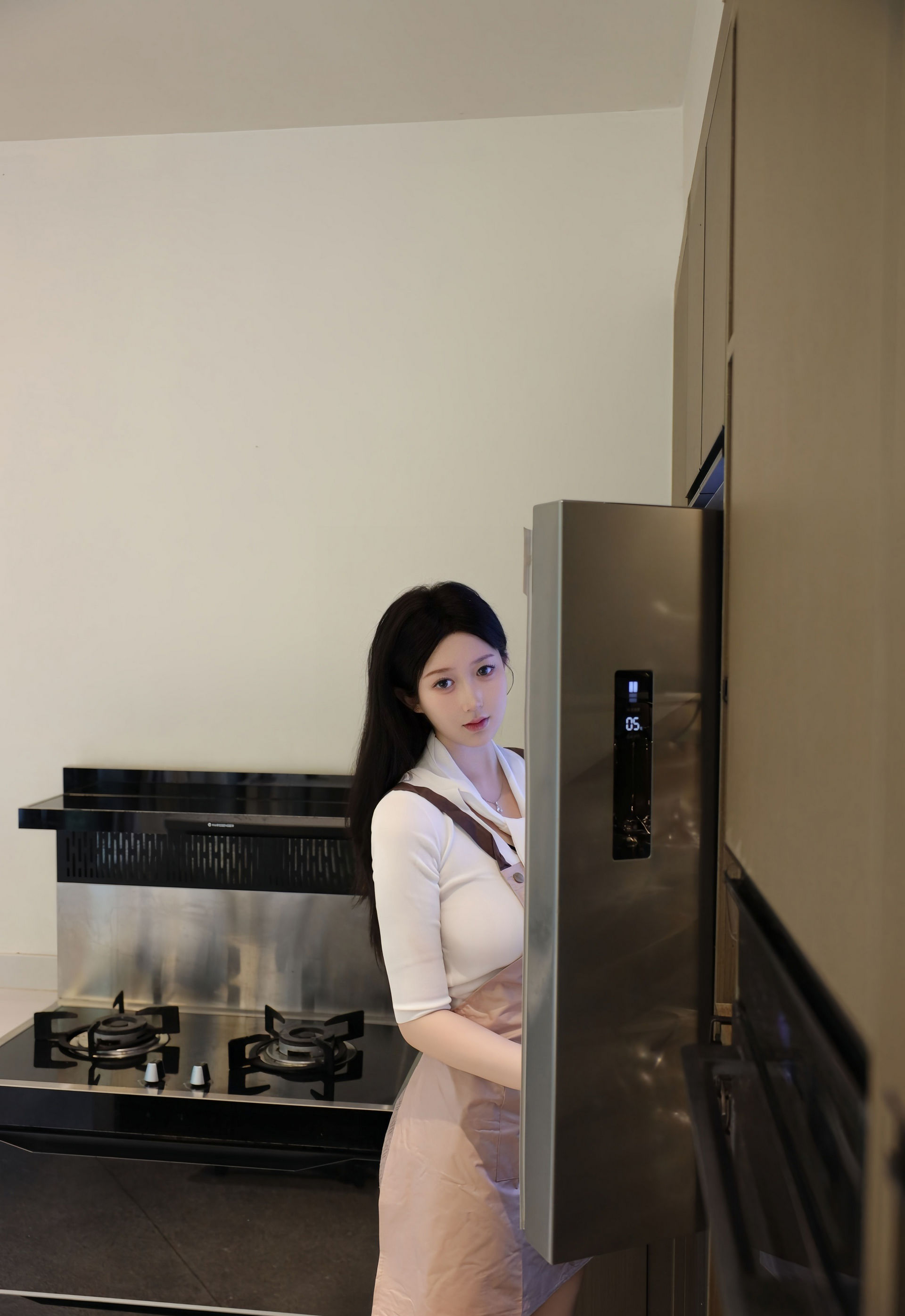 [XiuRen秀人网] 2026.01.08 No.11207 奶思兔 新人首套写真 性感紫色包臀裙 [80+1P]