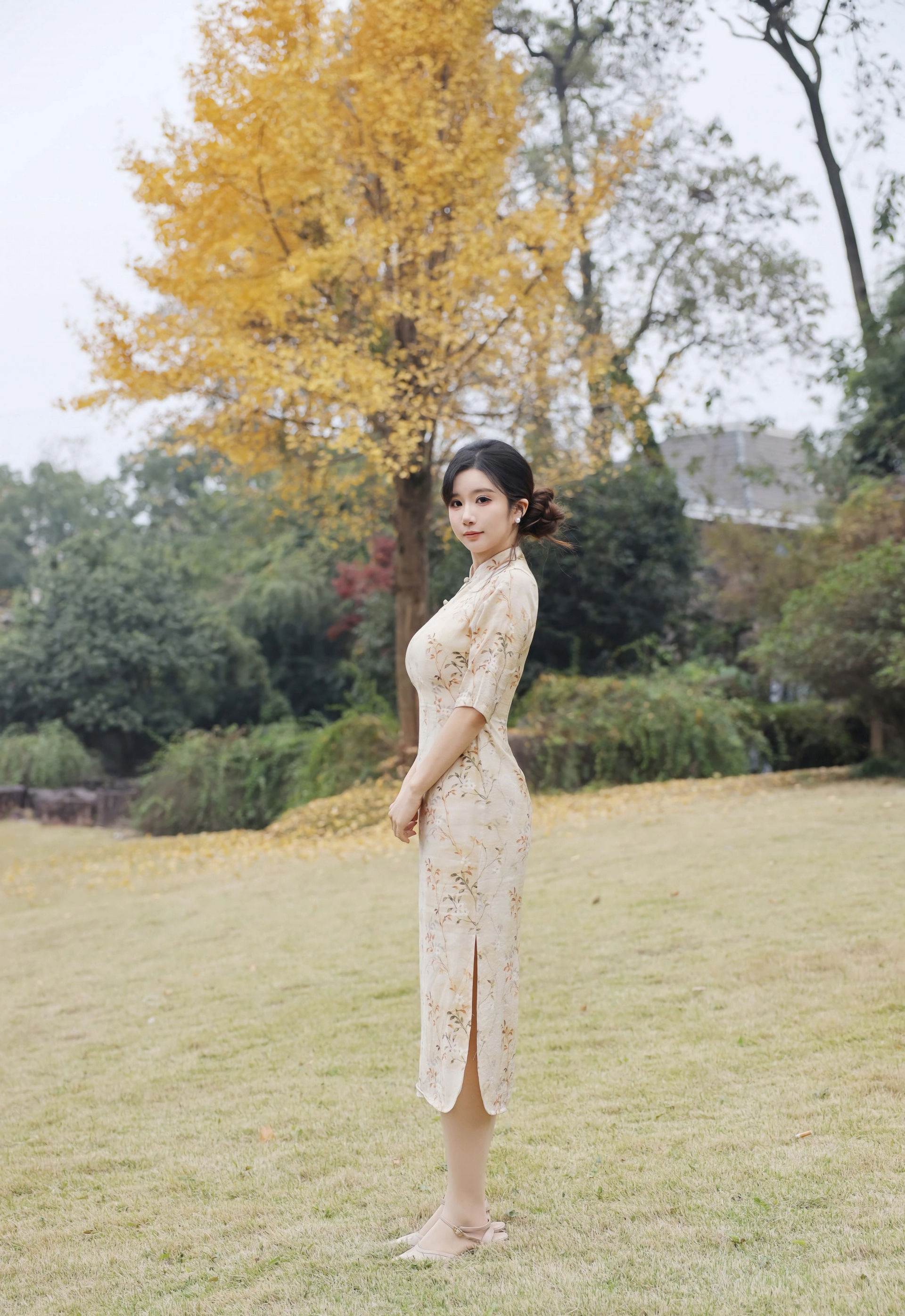 [XiuRen秀人网] 2026.01.09 No.11214 小肉肉咪 浅黄色旗袍 魅惑肉丝 性感写真 [75+1P]