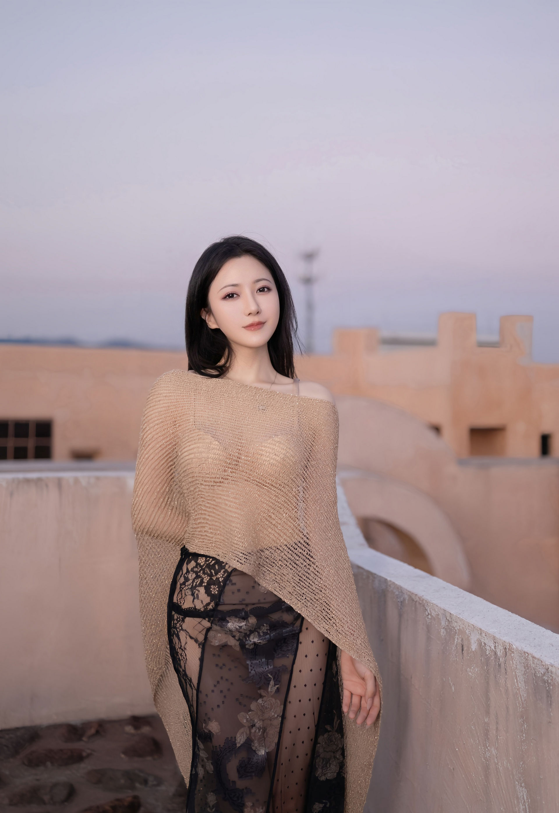 [XiuRen秀人网] 2026.01.09 No.11217 鱼子酱Fish 黑色蕾丝裙 性感黑色情趣内衣 珠海旅拍写真 [81+1P]