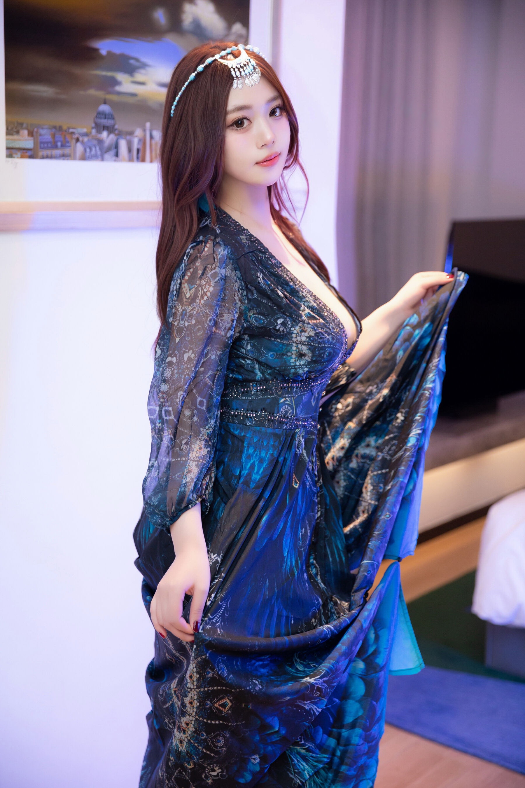 [秀人内购] 蛋蛋宝 诱人私拍福利 孔雀美女