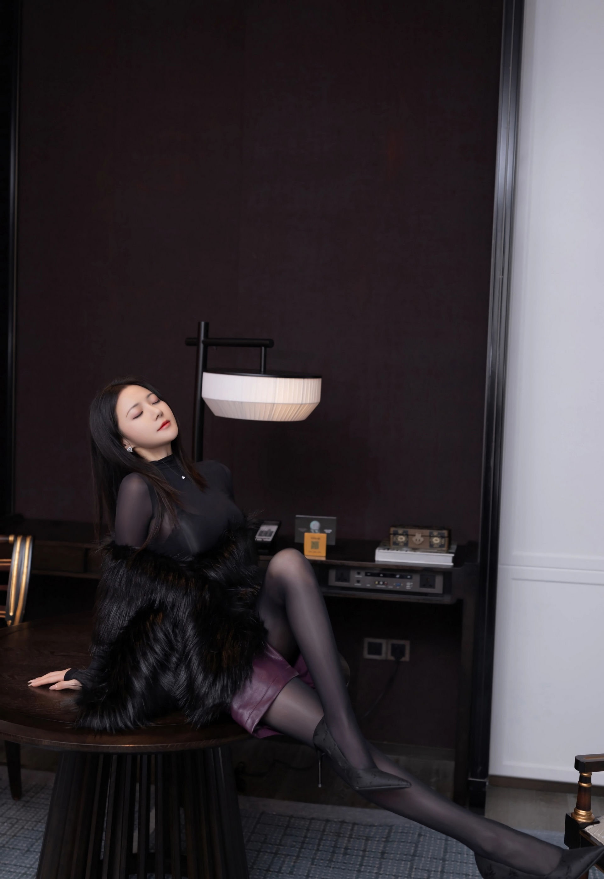 [XiuRen秀人网] 2026.01.16 No.11245 鱼子酱Fish 黑色内衣 黑色连体丝袜 性感写真 [79+1P]