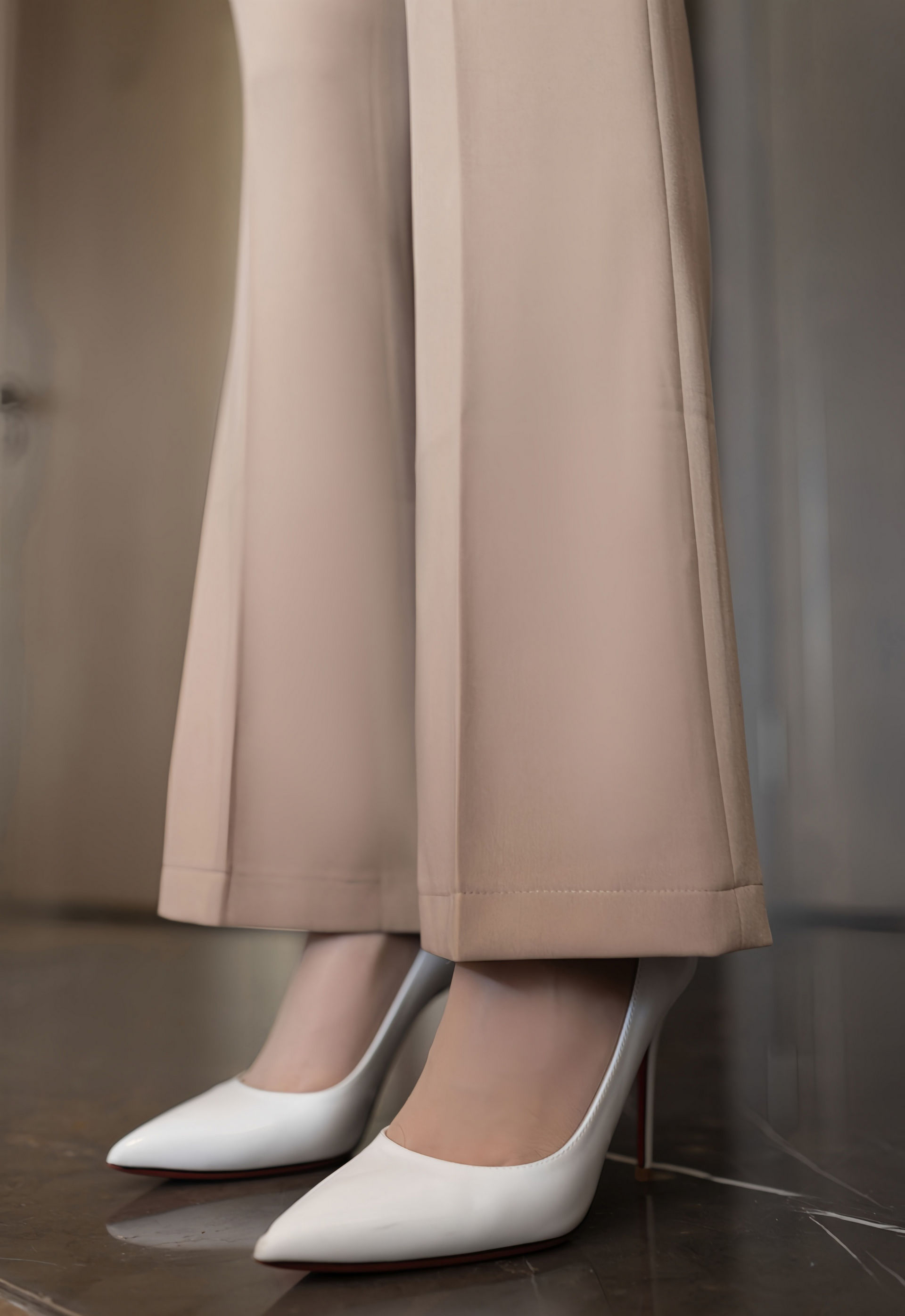 [XiuRen秀人网] 2026.01.27 No.11282 安然anran 米色西服 诱人肉色丝袜 性感写真 [72+1P]